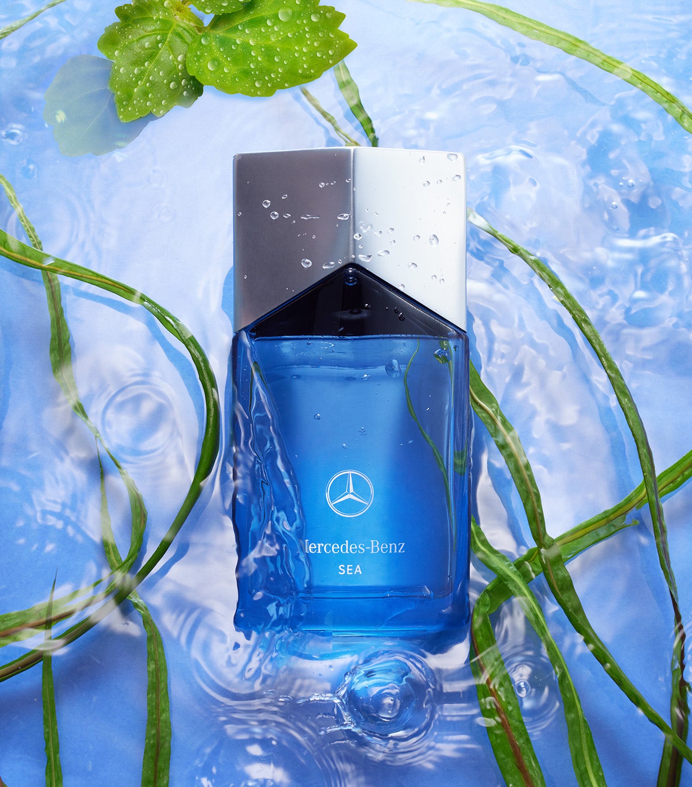 【新品・未使用】Mercedes-Benz Eau de Parfum 60ml Mercedes-Benz Parfums SEA Eau de Parfum | Rustan's