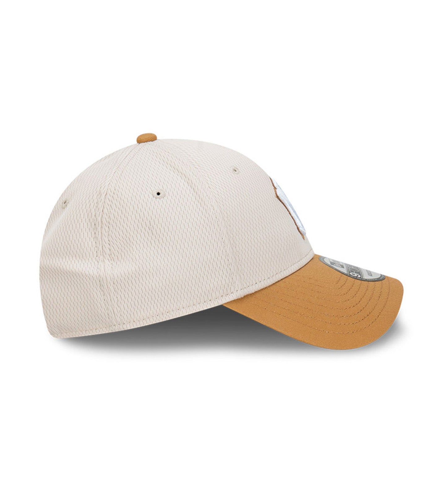 New York Yankees 9FORTY Curved Snapback Cap Distressed Hallmark Two Tone Stone