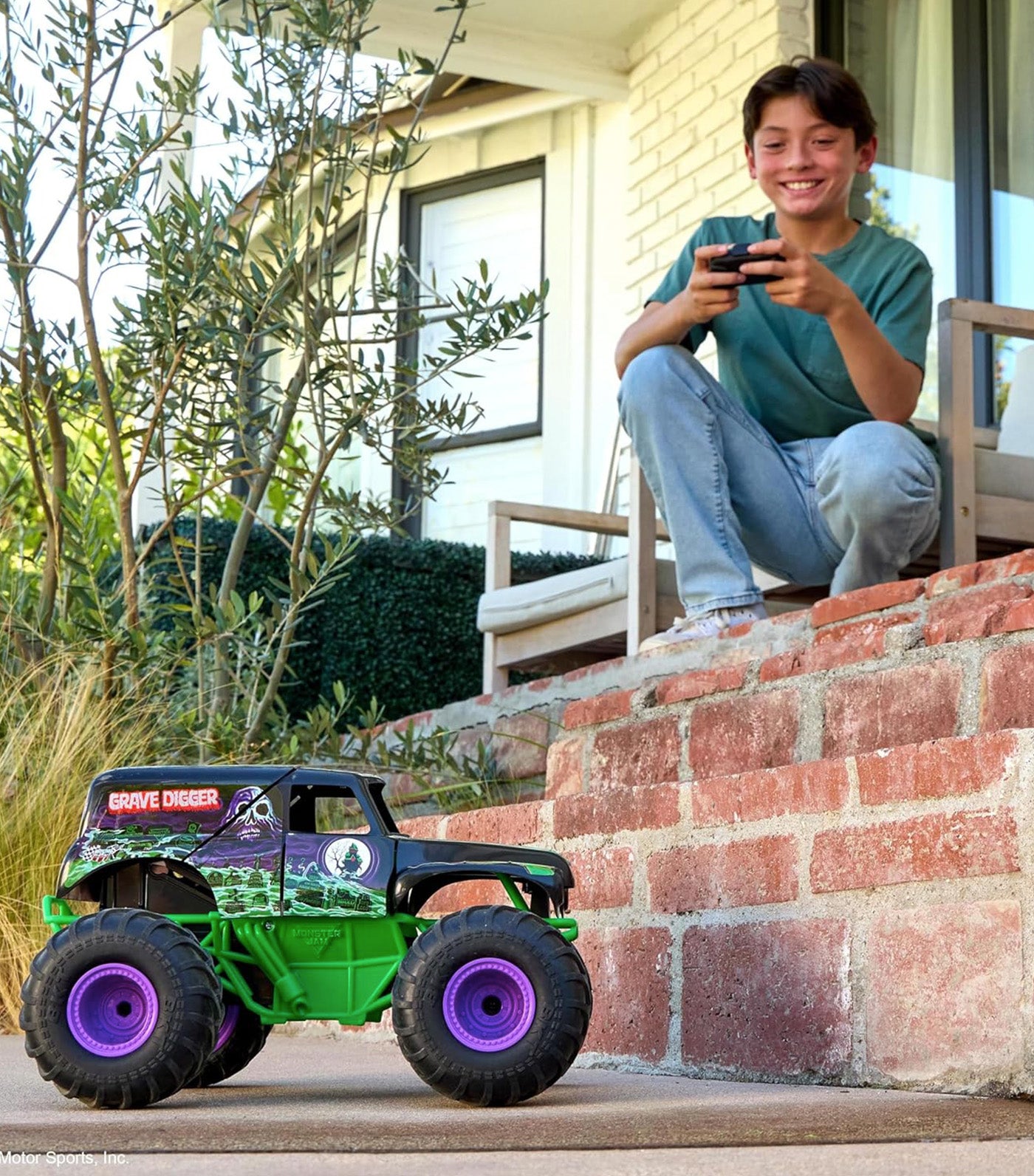 Smash & Bash Grave Digger