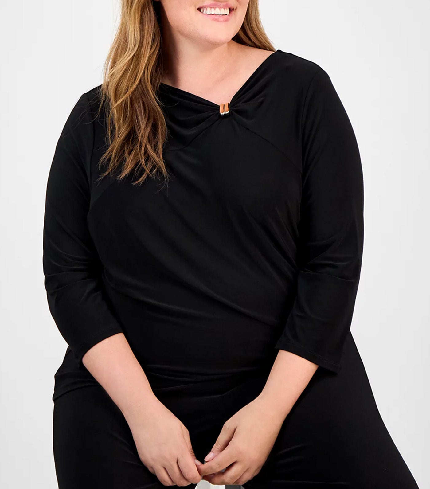 Asymmetric Gathered Twist Knot Top