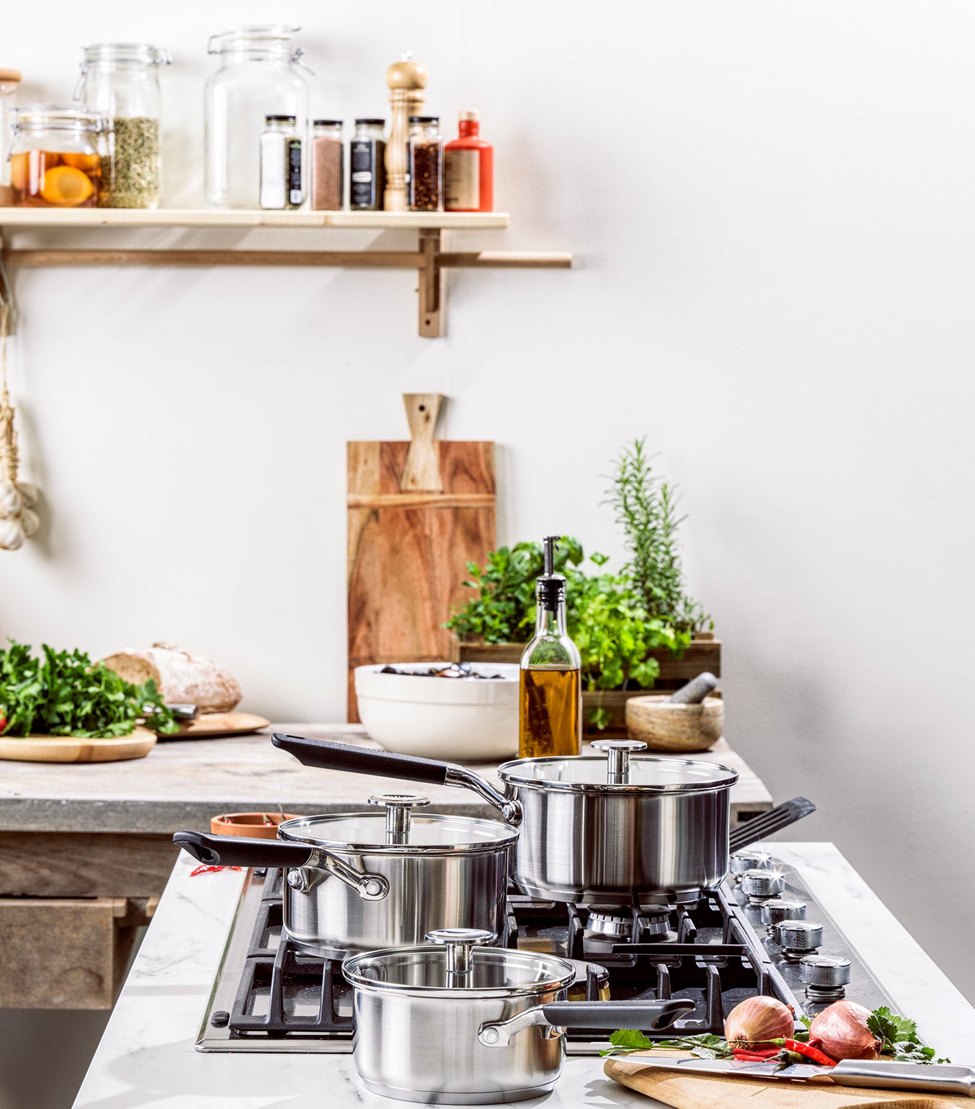Classic Stainless Steel Covered Saucepan, Uncoated - 16cm