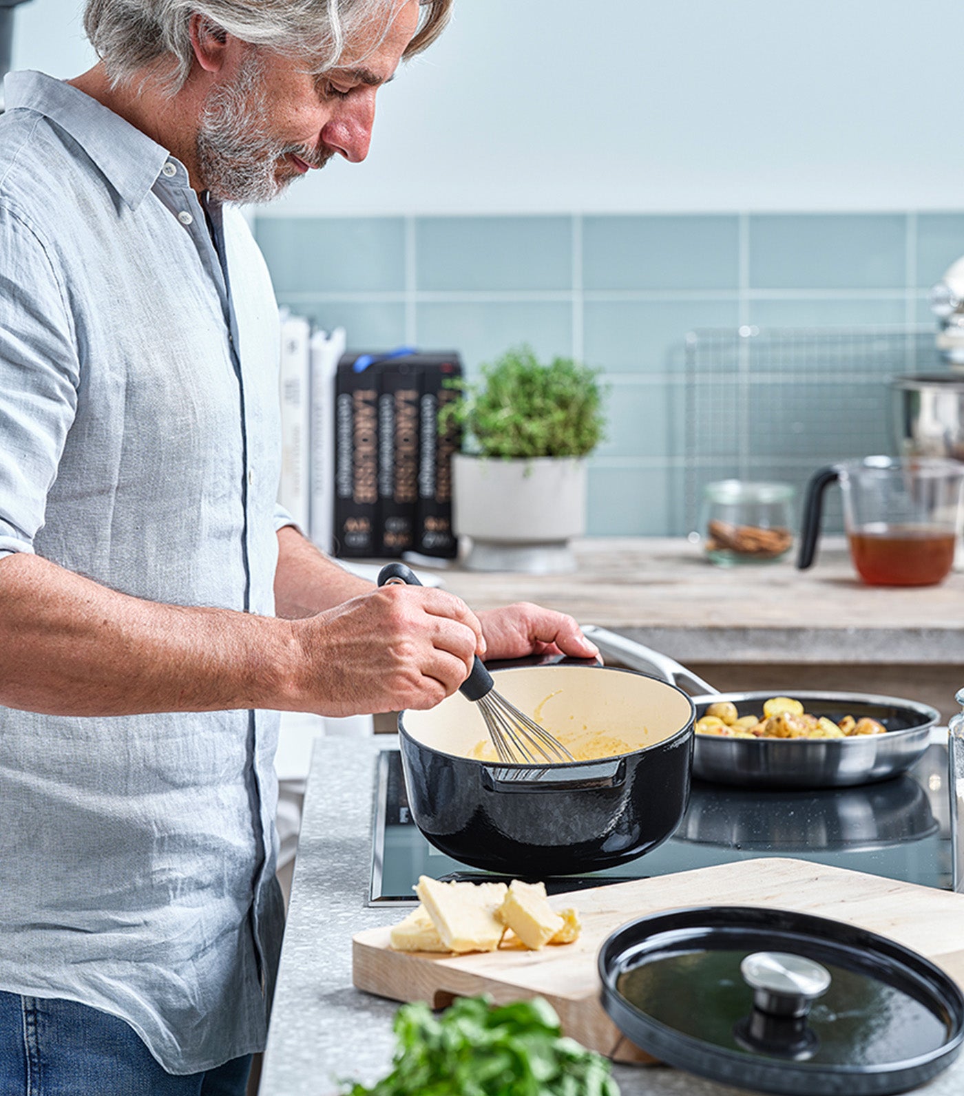 Cast Iron Casserole with Lid
