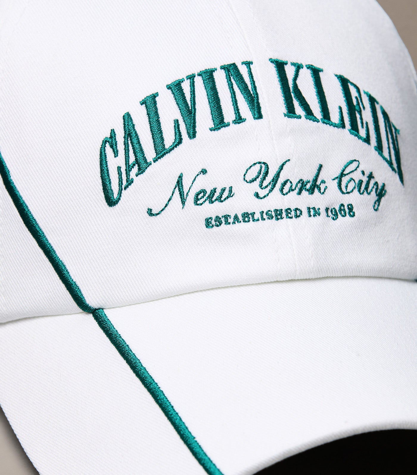 Graphic Signature Twill Cap Bright White