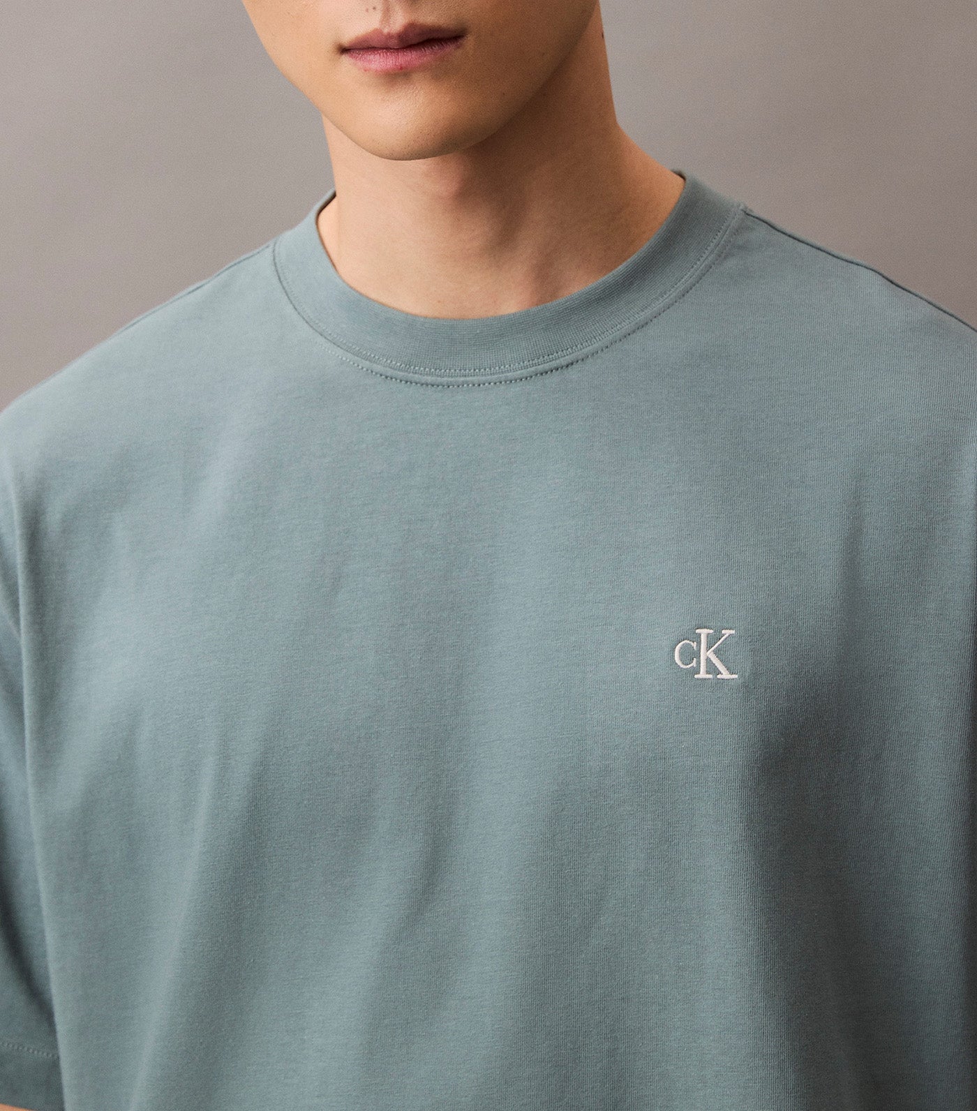 Calvin Klein Archive Logo Relaxed Crewneck T-Shirt | Rustan's