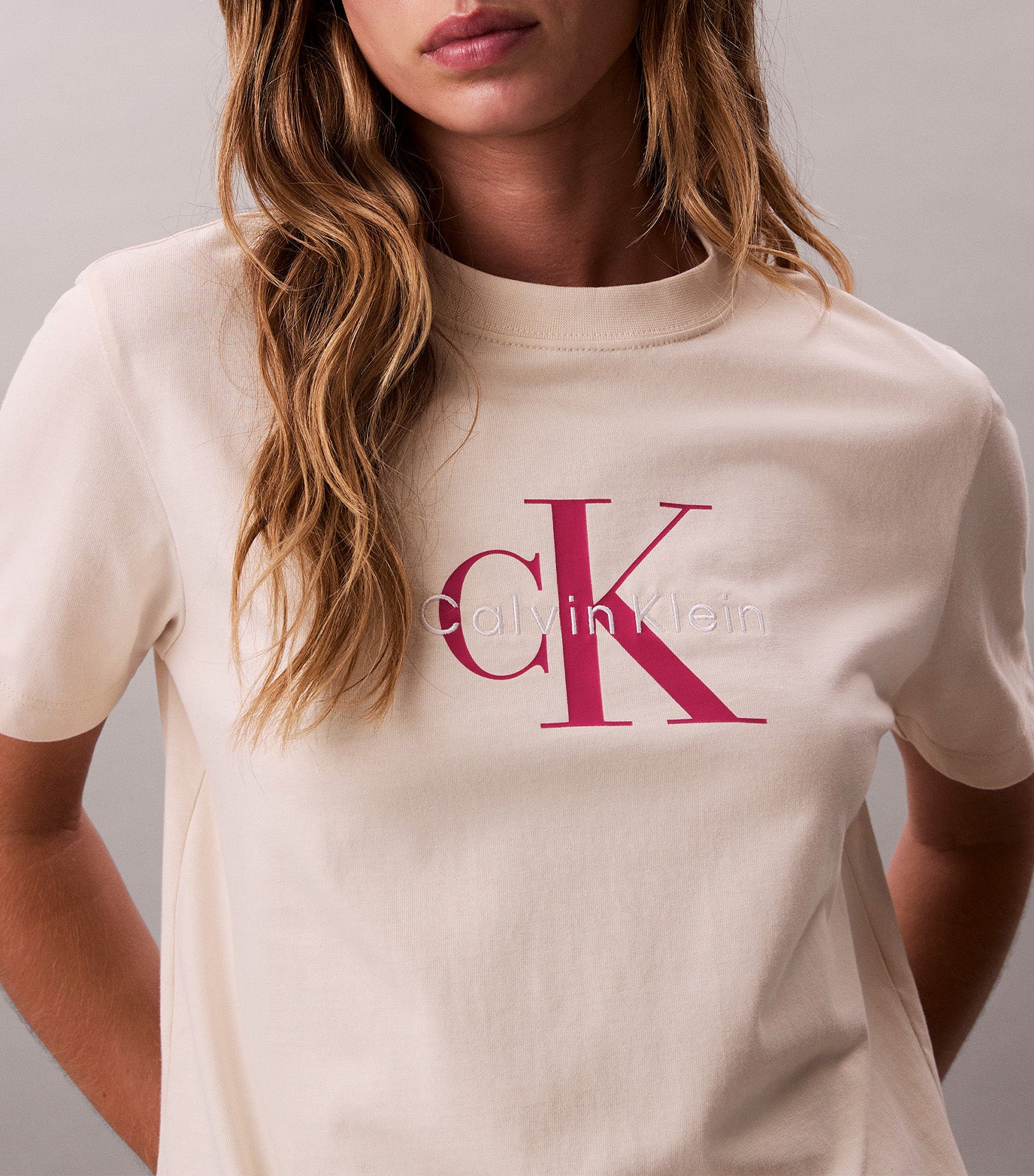 Hero Short Sleeve Classic Monologo T-Shirt