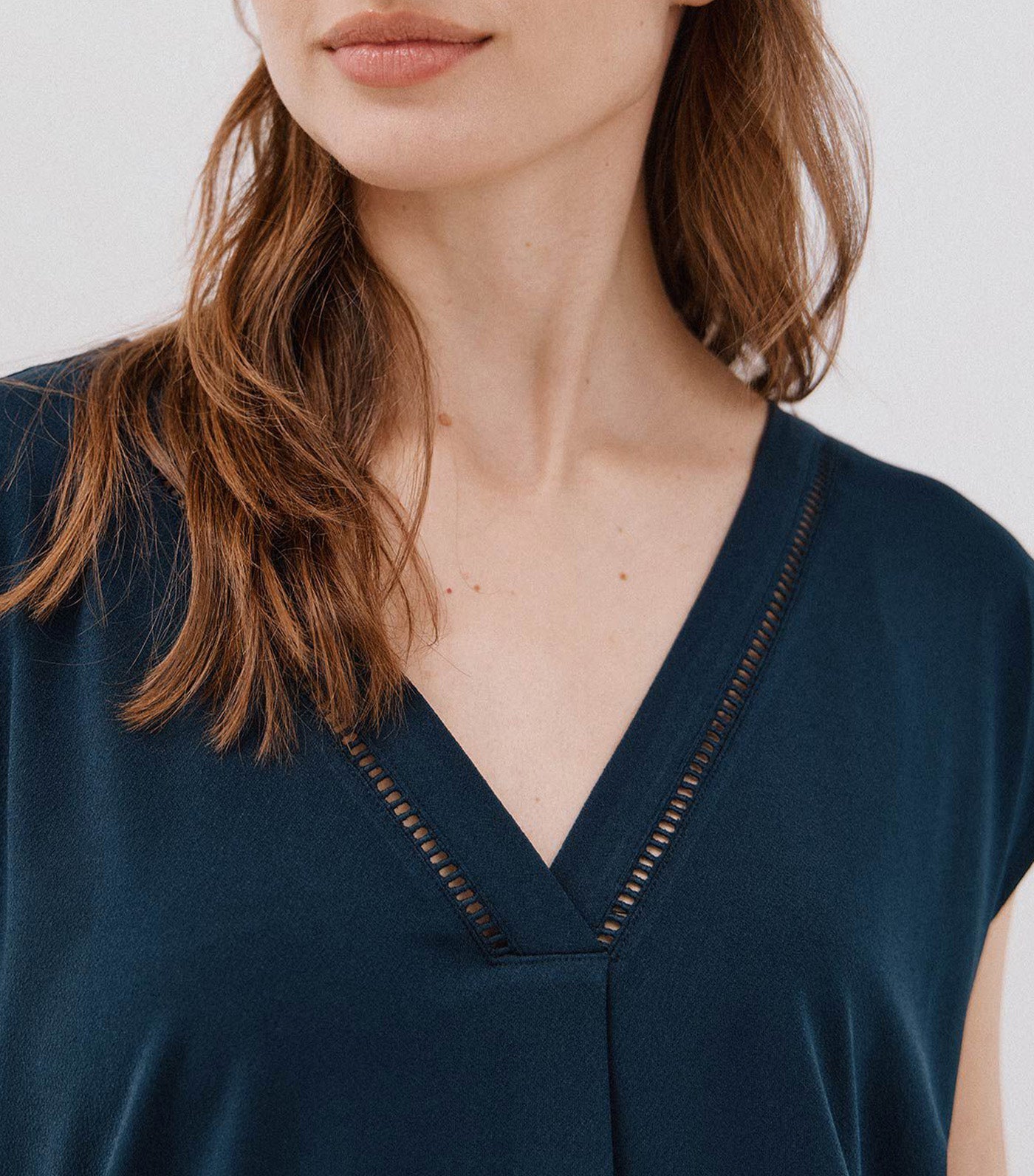 Cortefiel V-Neck T-Shirt with Lace Detail Navy