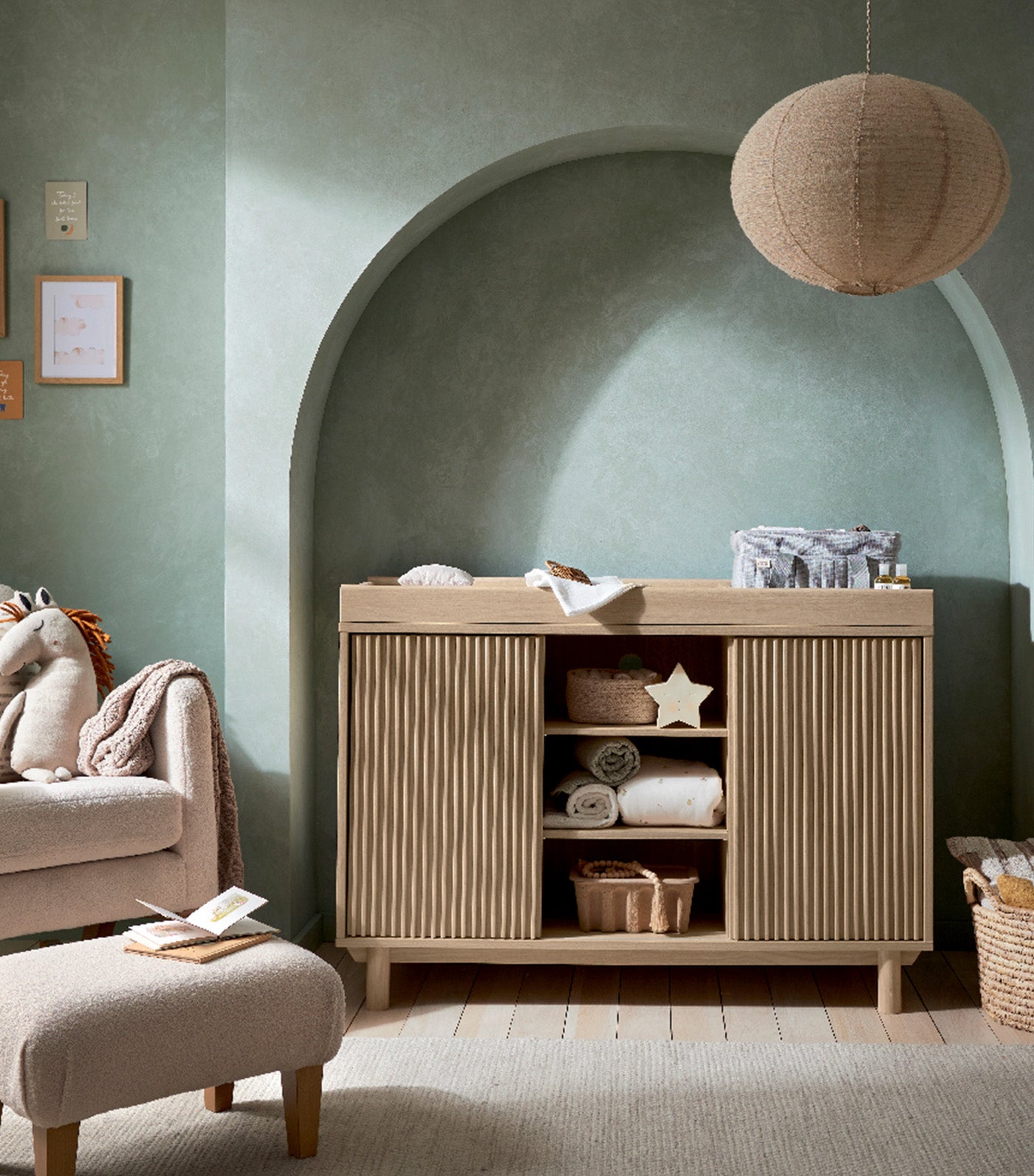 Oska Wide Dresser Changer Natural Oak