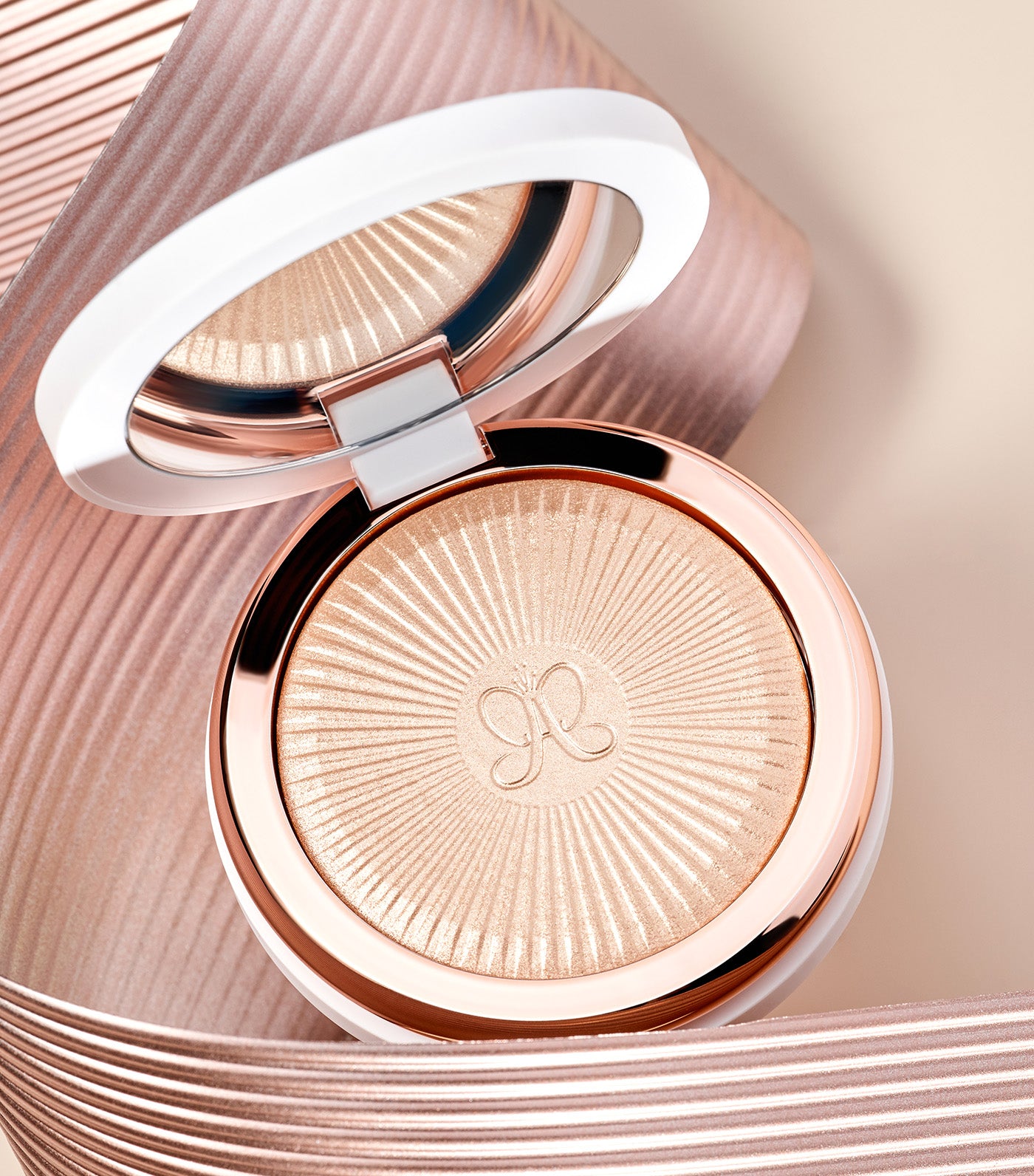 The Holiday Glow Edit