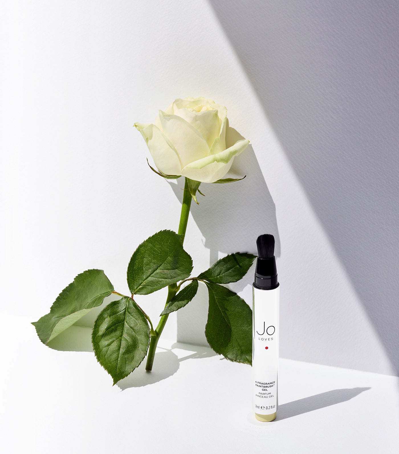 Fragrance Paintbrush™ White Rose & Lemon Leaves