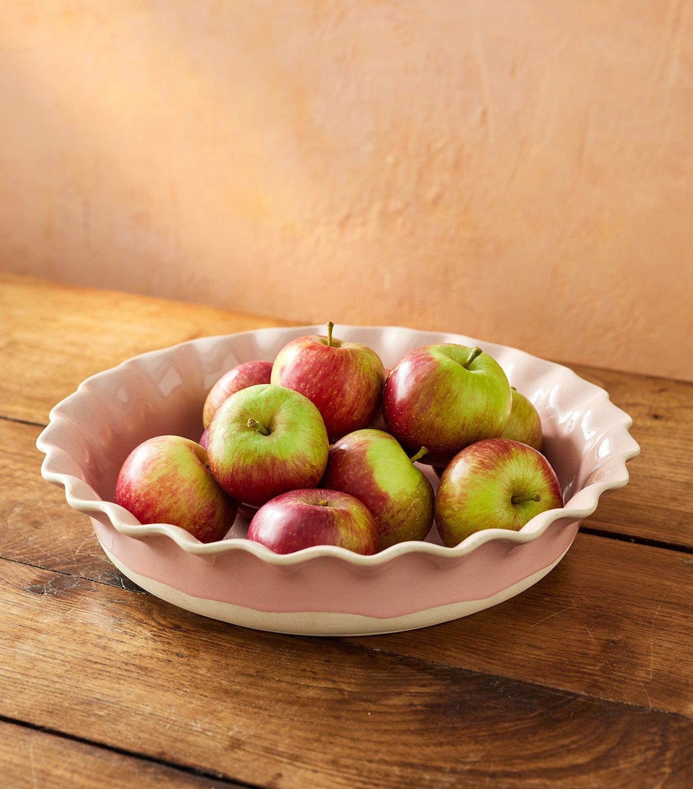 Big Love Proper Pie Dish Pink