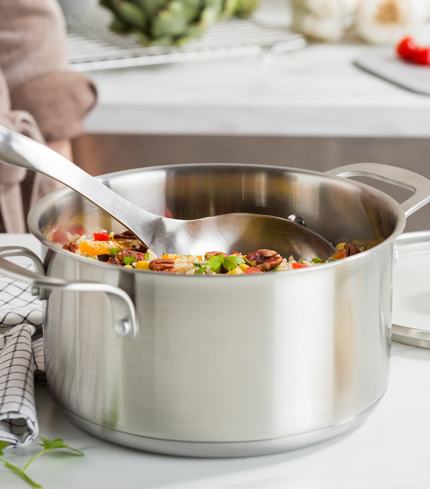 Classic Stainless Steel Covered Casserole, Uncoated - 24cm