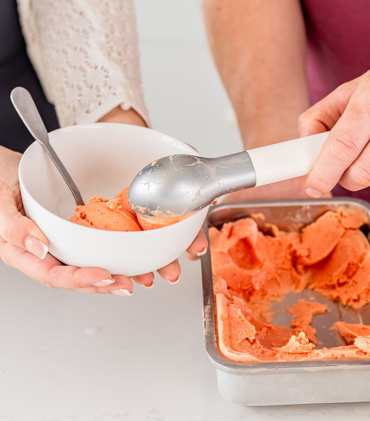 Coreline Ice Cream Scoop Porcelain