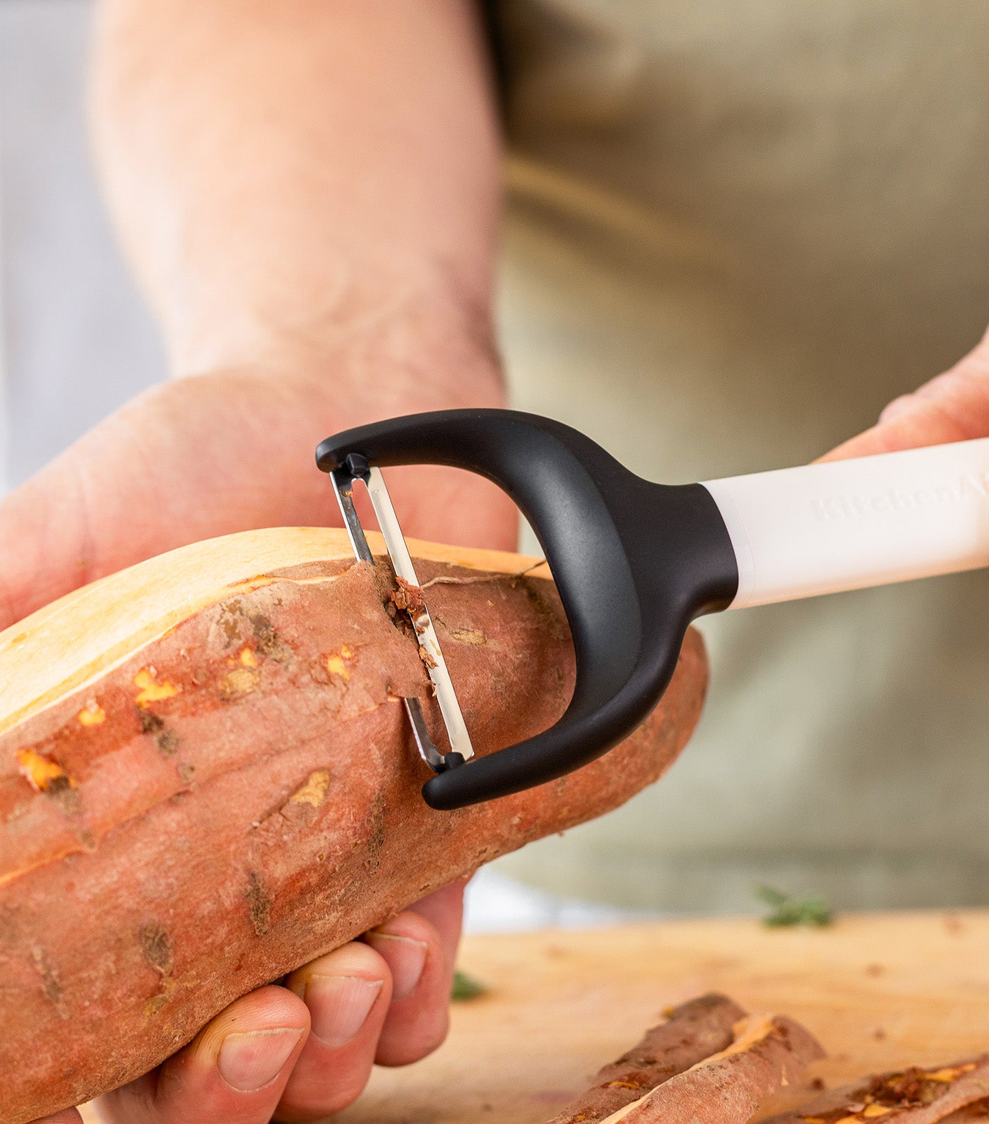 Coreline Y Peeler Porcelain