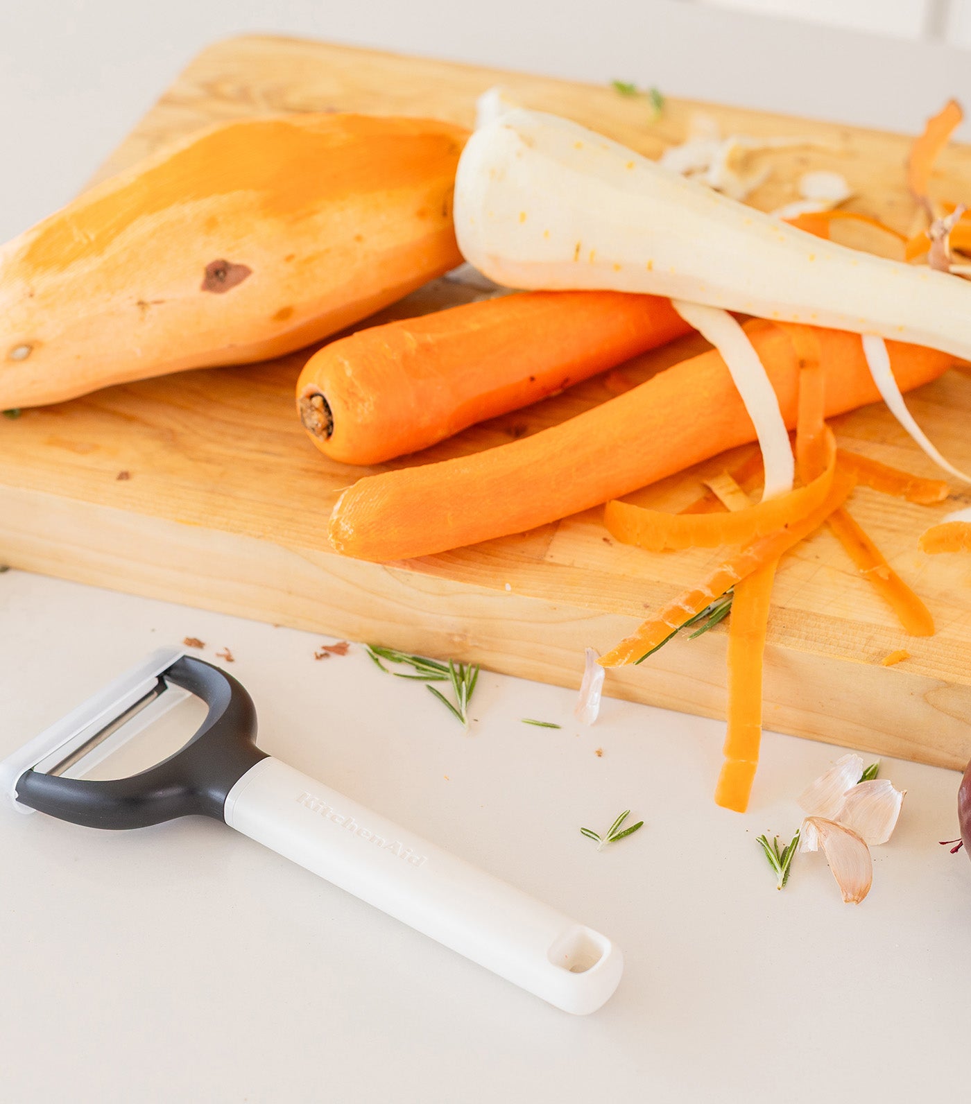 Coreline Y Peeler Porcelain