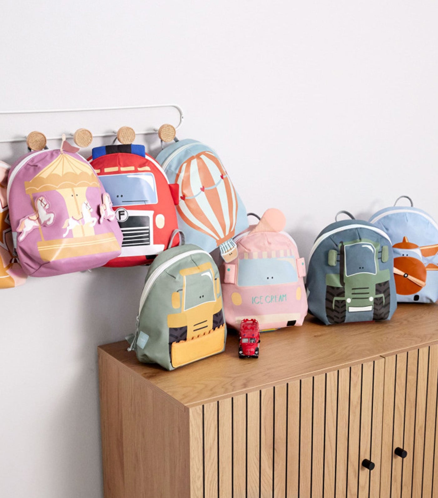 Tiny Backpack Carousel Pink