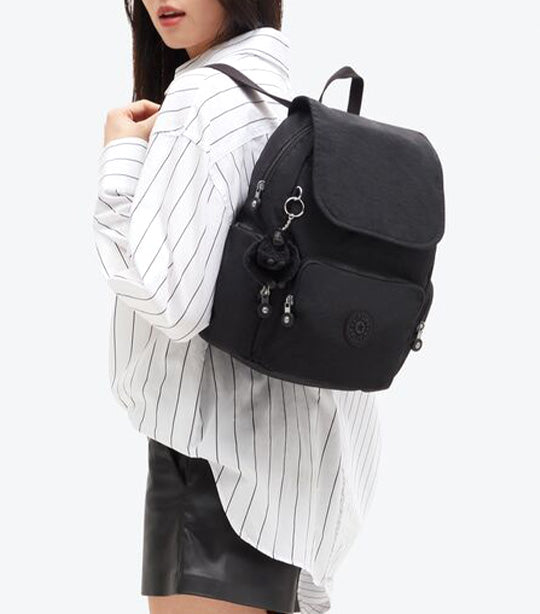 City Zip S Backpack Black Noir