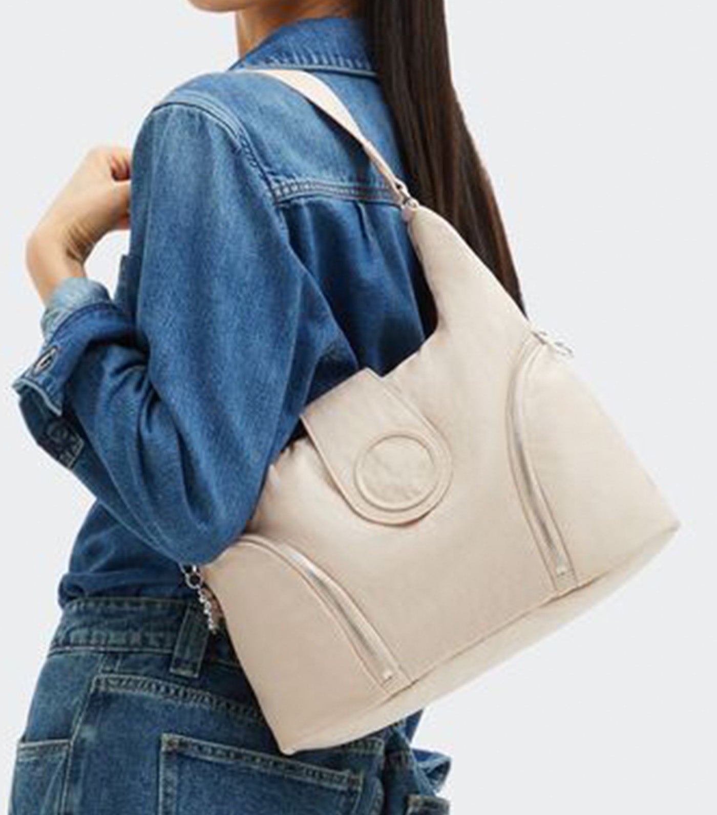 Ilie Shoulder Bag