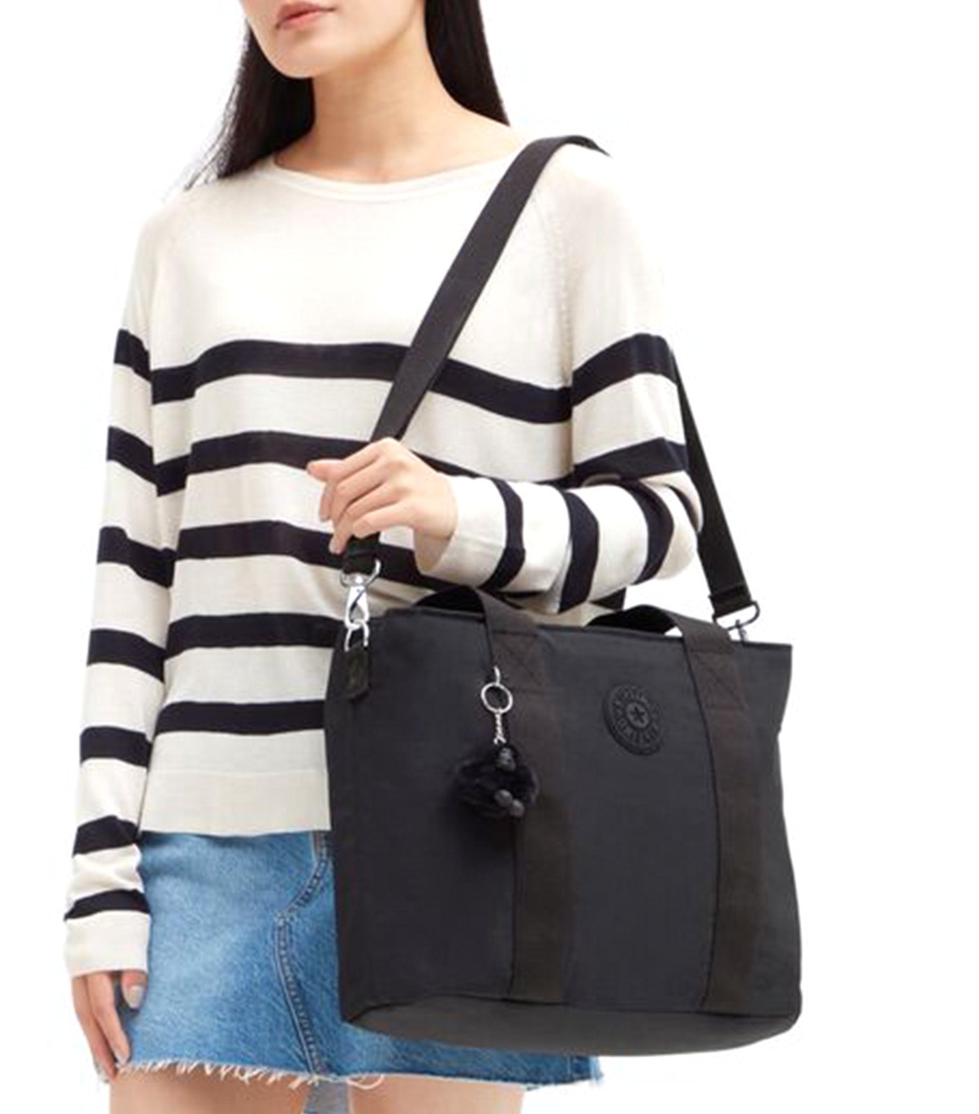 Minta L Shoulder Bag Black Noir