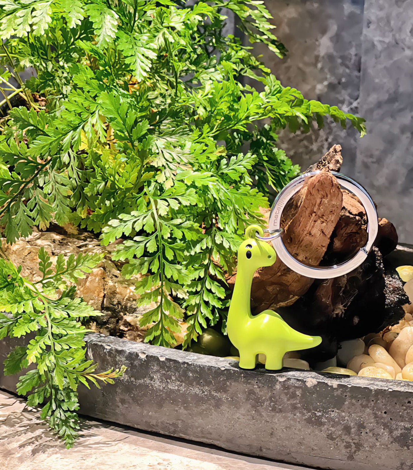 Meta[l]morphose Dino Keyring Green