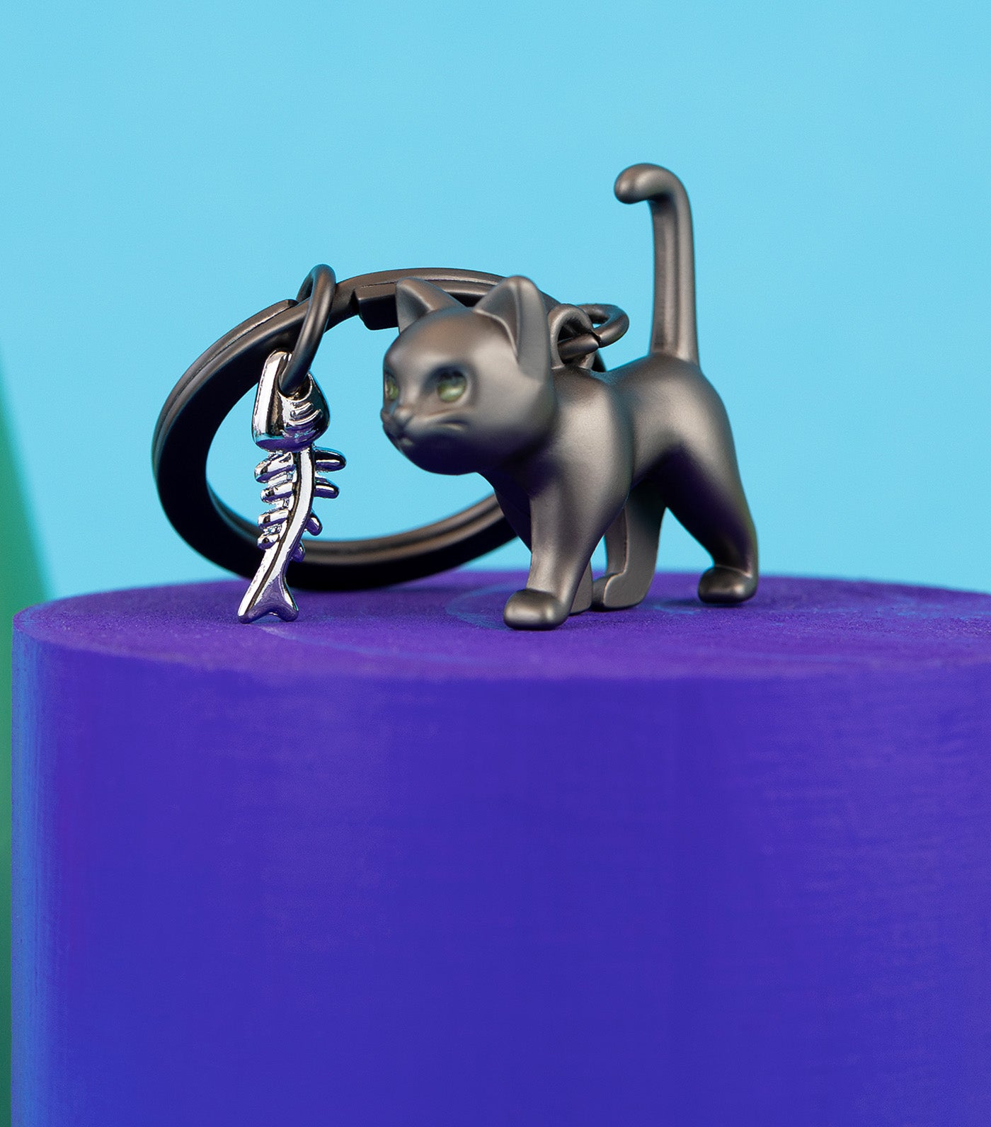 Meta[l]morphose Cat Keyring Black