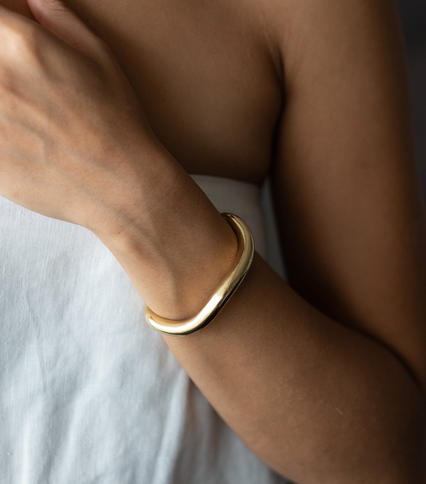 Golden Monstera Maaku Bangle Gold