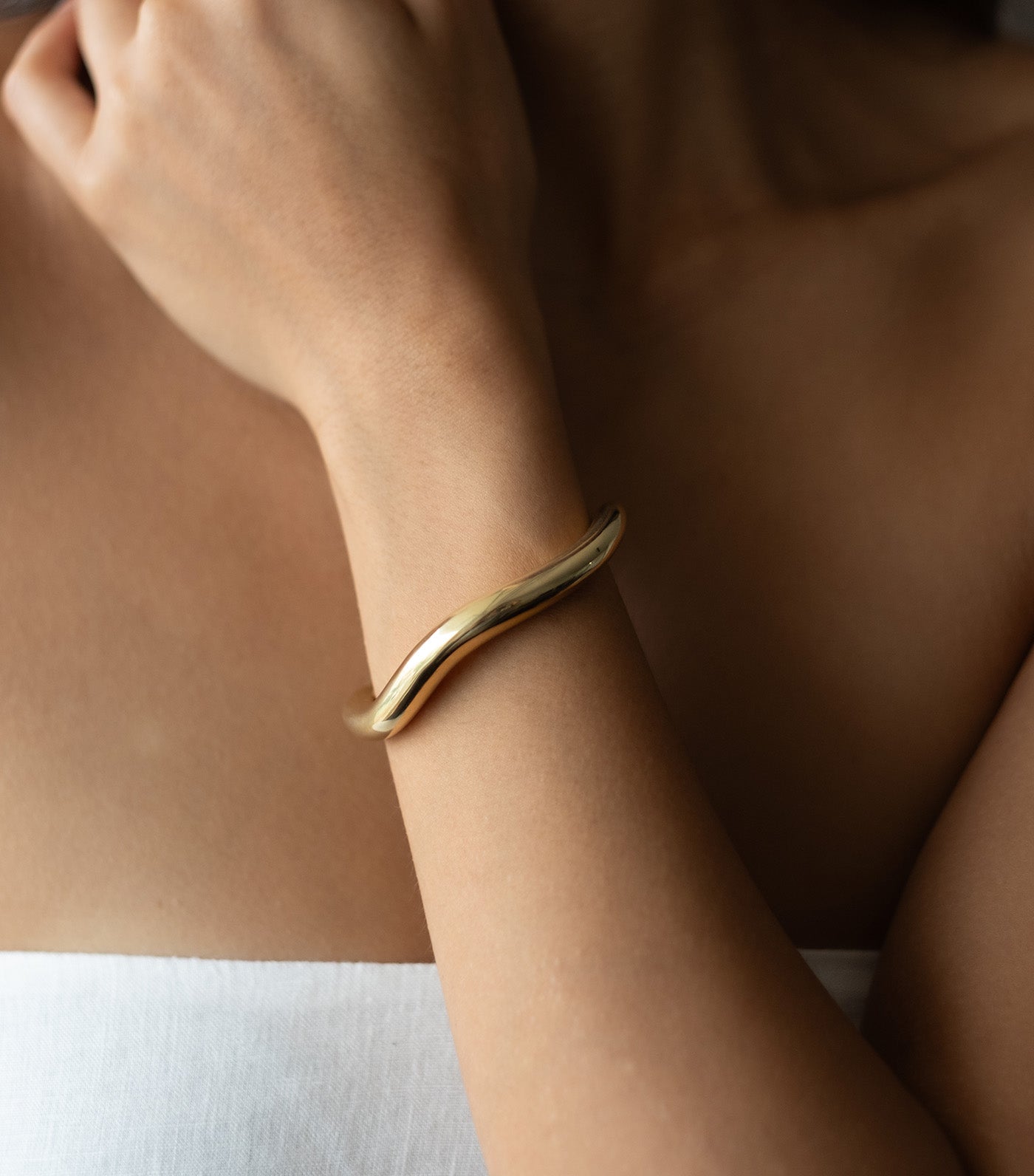 Golden Monstera Maaku Bangle Gold