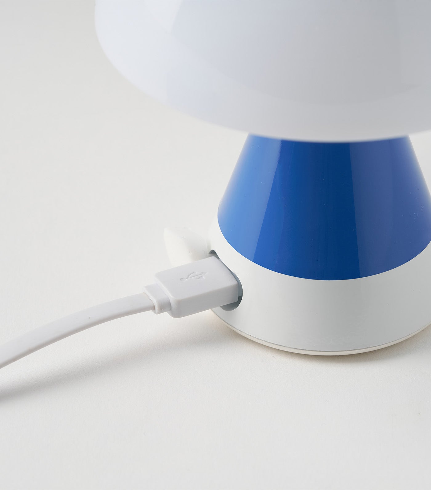 Lexon x PANTONE Mina M LED Lamp Blue