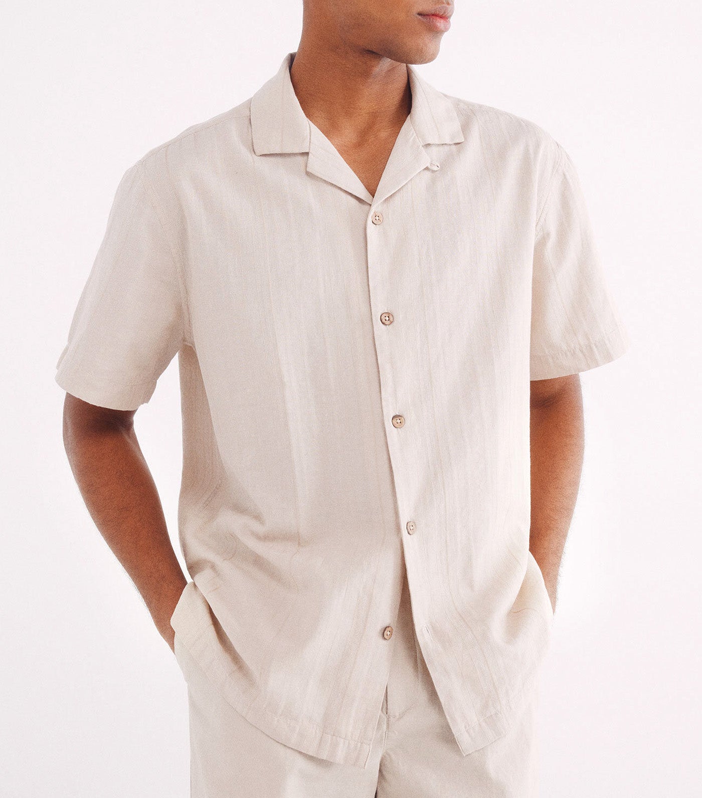 Lightweight Jacquard Short-Sleeved Shirt Beige