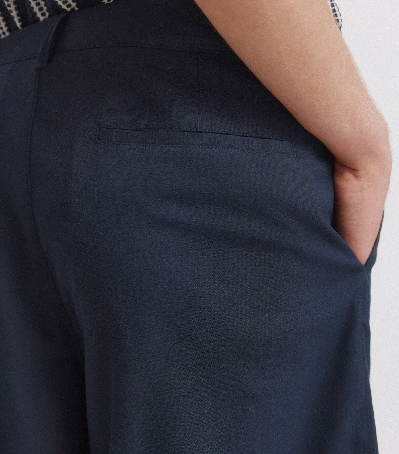 Wide & Relaxed Fit Bermuda Shorts Dark Blue