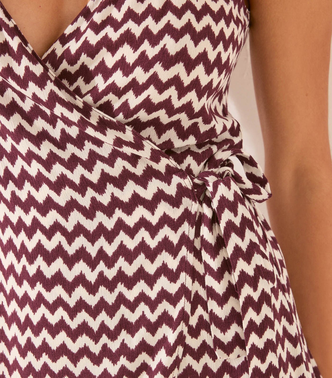 Zigzag Print Midi Dress with Straps Red