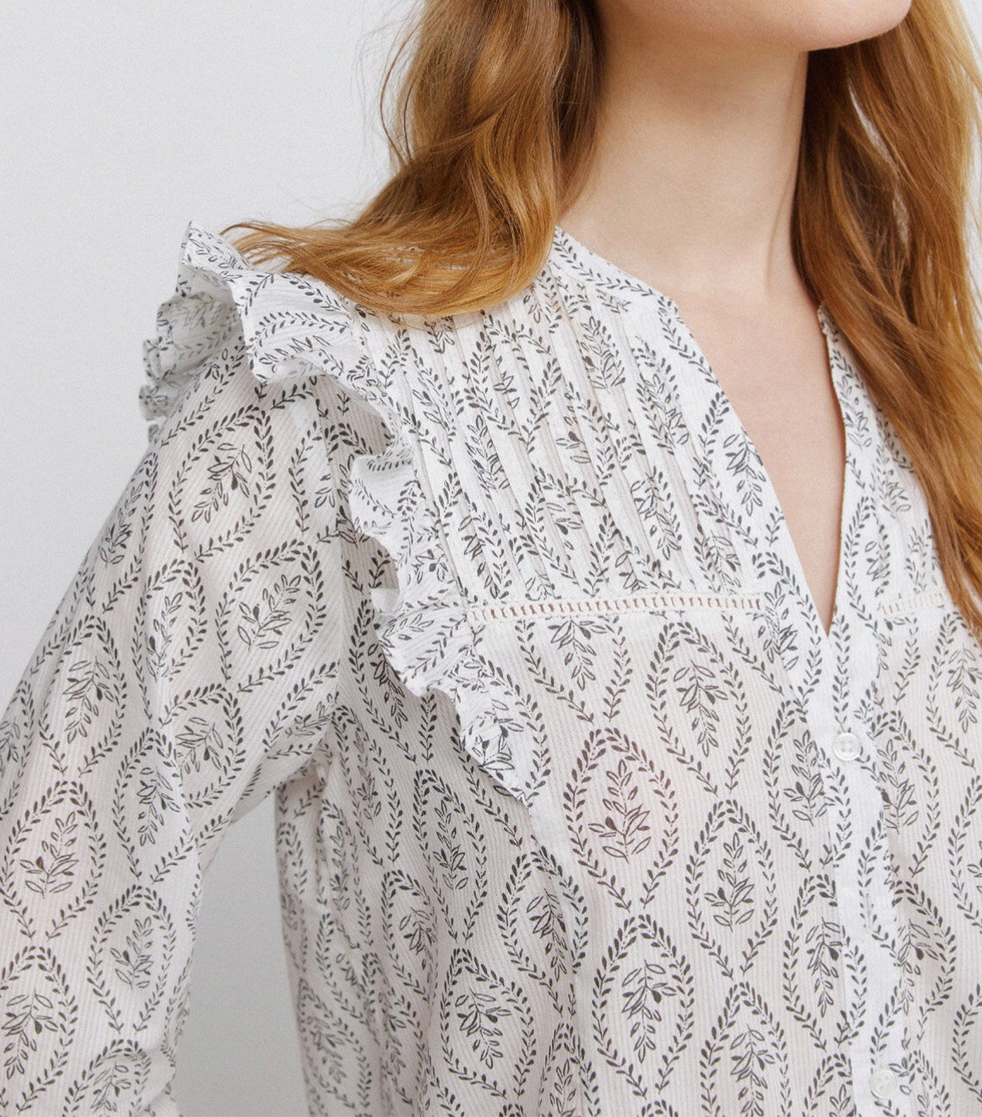 Puffed and Ruffled Blouse Multicolor