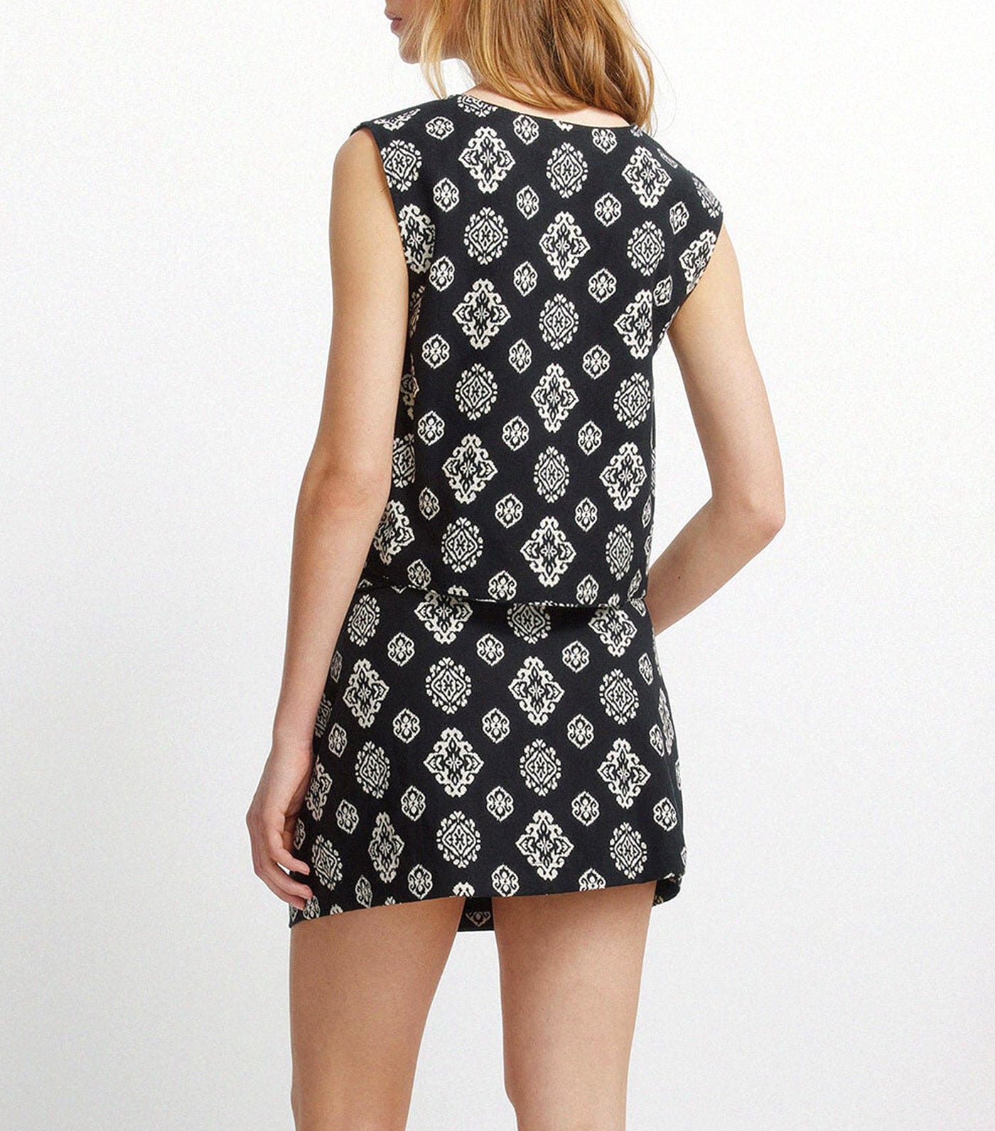 Ethnic Print Short Skirt Black