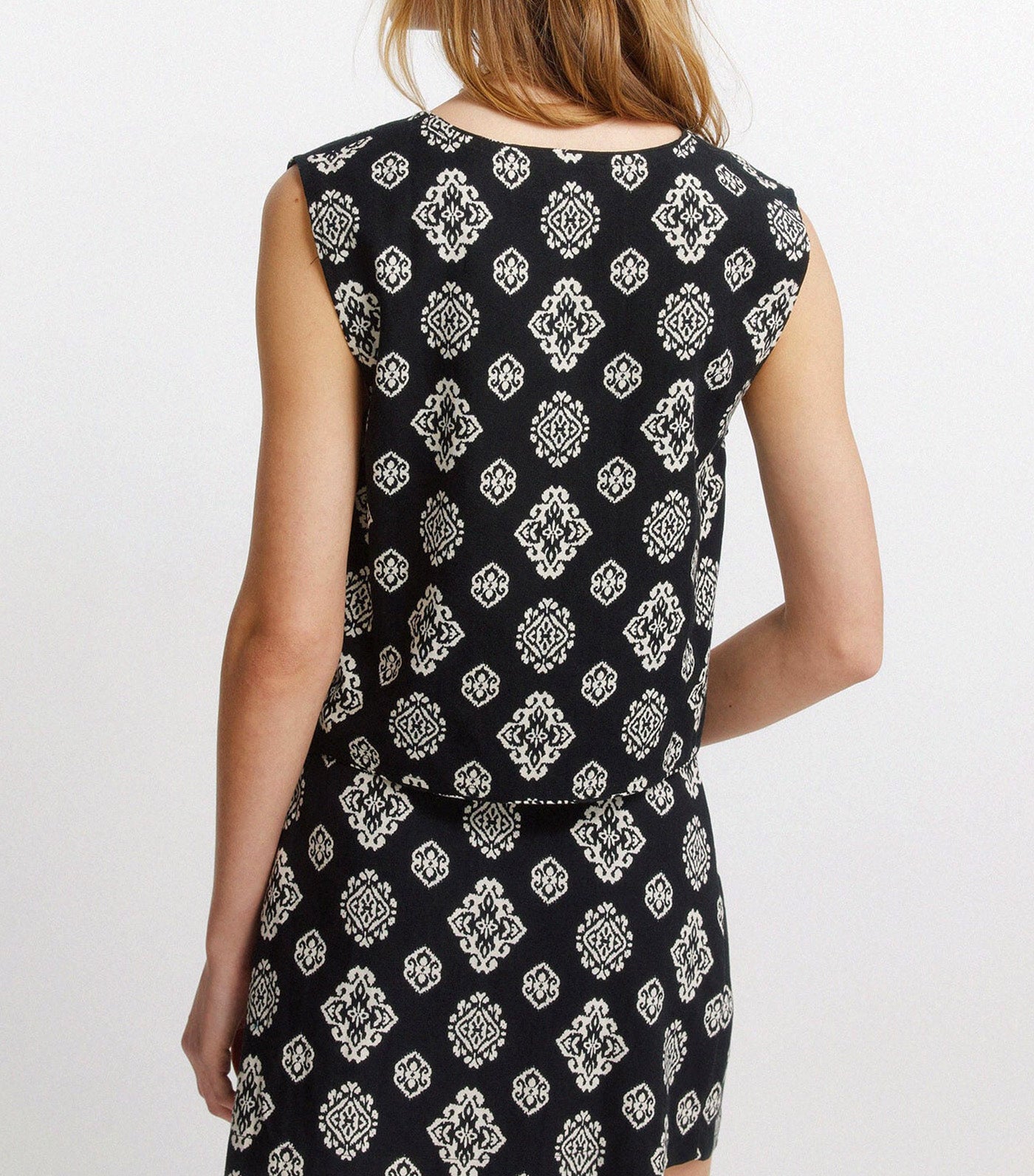 Ethnic Print Gilet Black