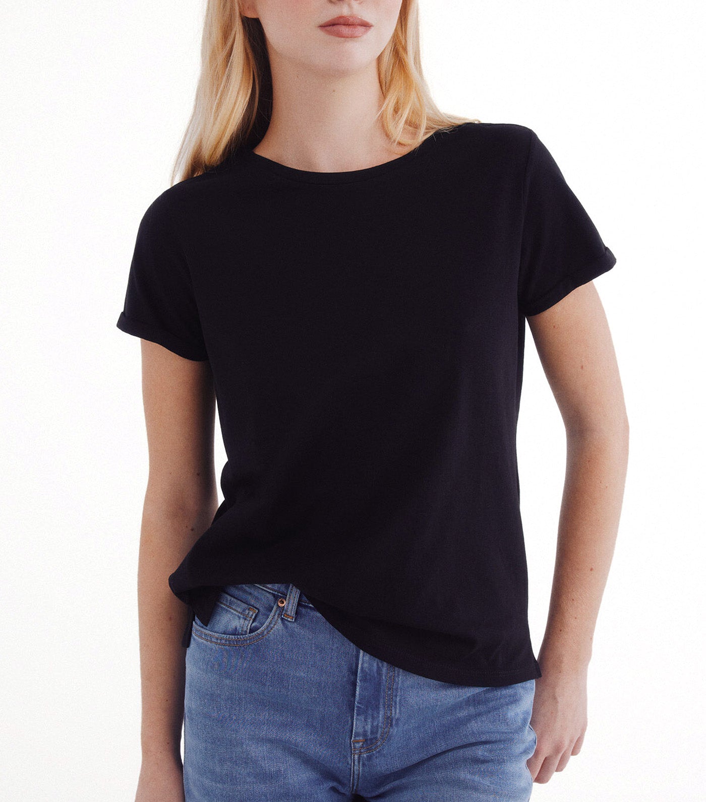 Basic Rolled-up Sleeve T-Shirt