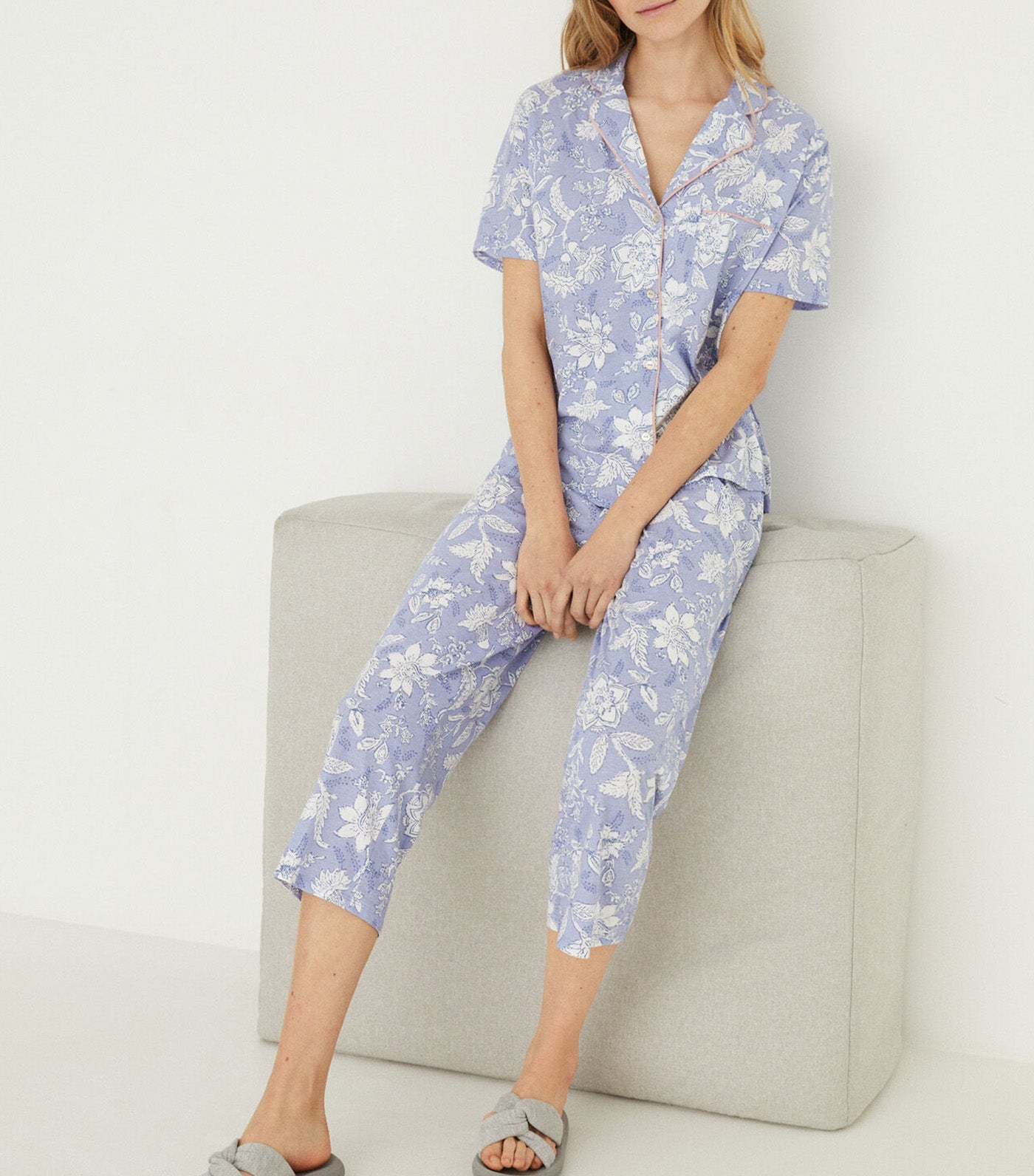 Classic Long Pajamas Blue Floral Print