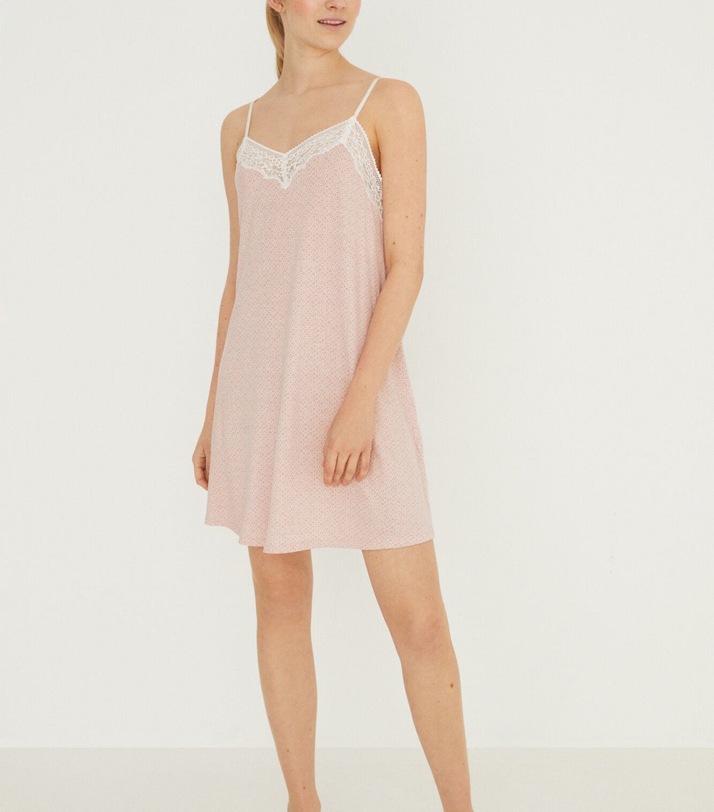 Short Strappy Nightgown Pink