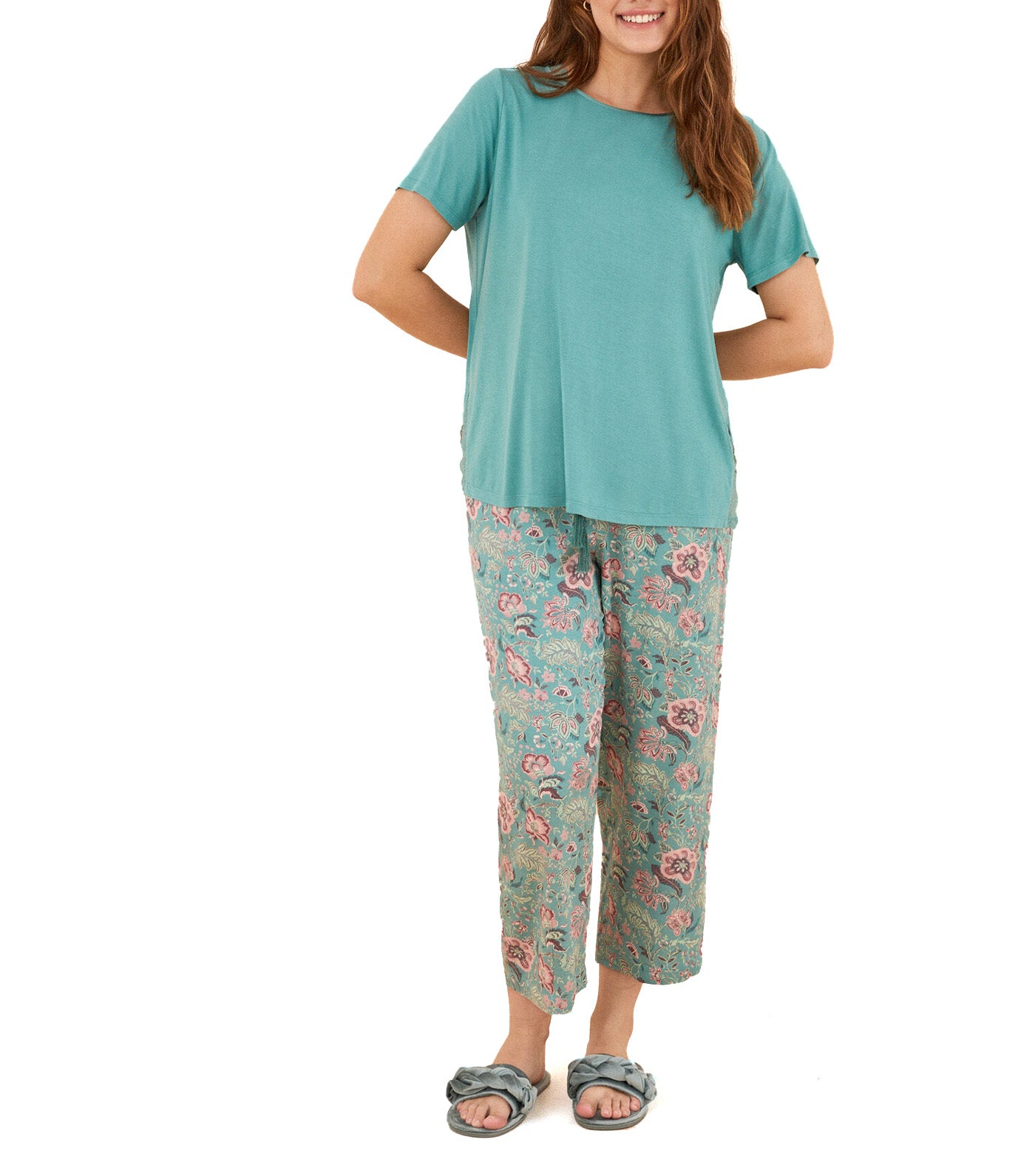 Green Pajamas Short Sleeve Capri Pants Flowers Viscose Satin