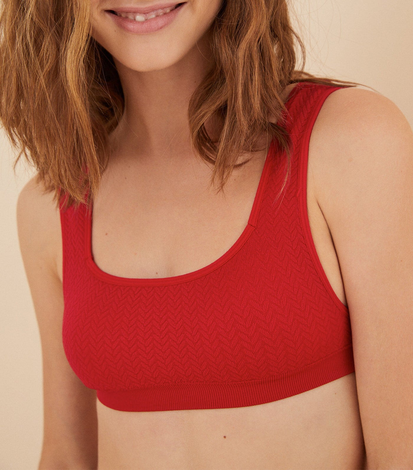 Textured Seamless Top Red
