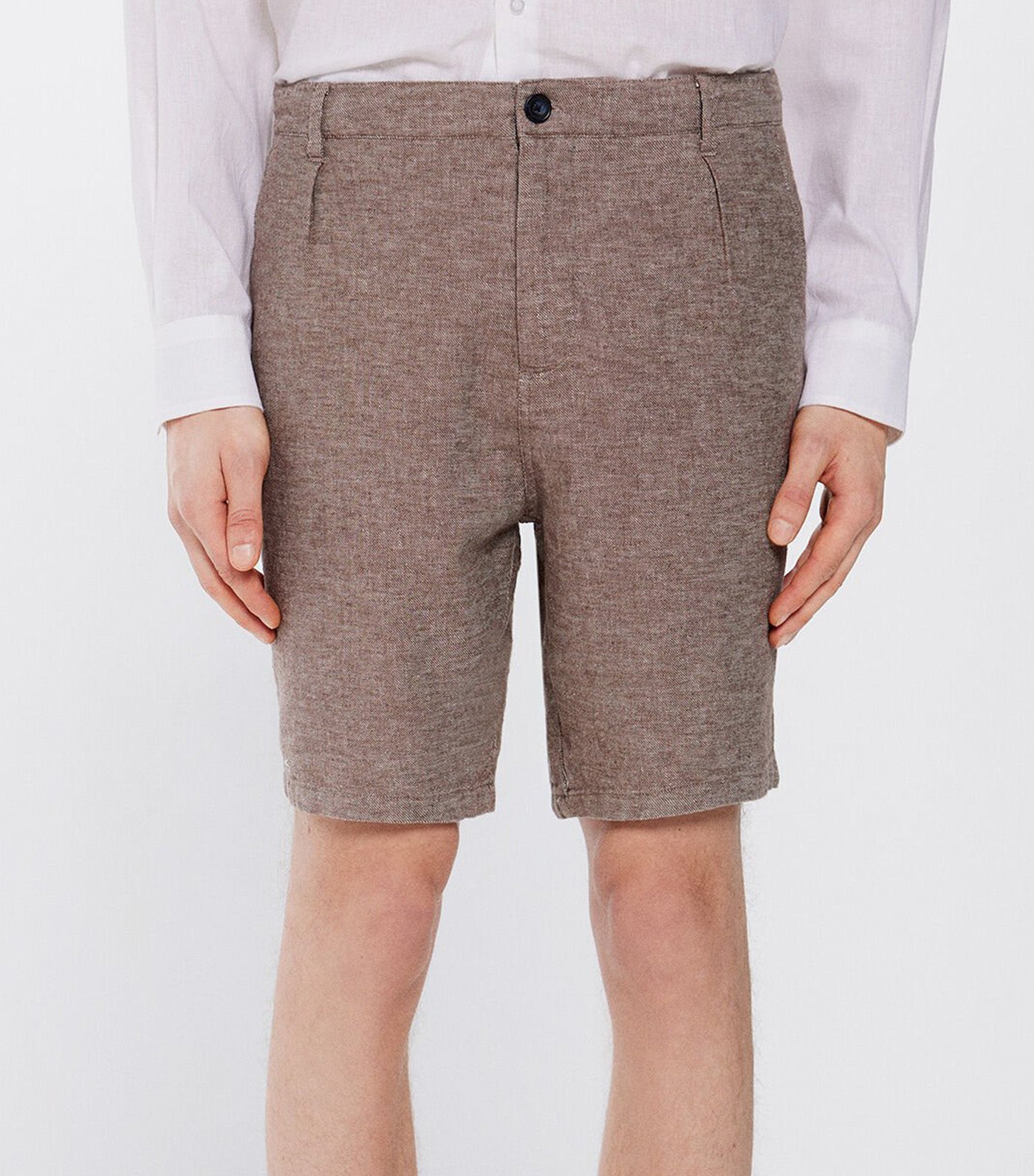 Lightweight Linen Bermuda Shorts