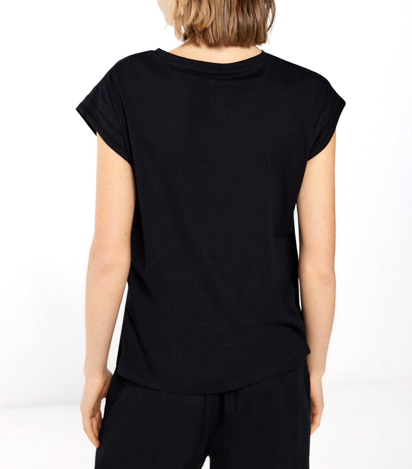 Lace Entredos T-Shirt Black