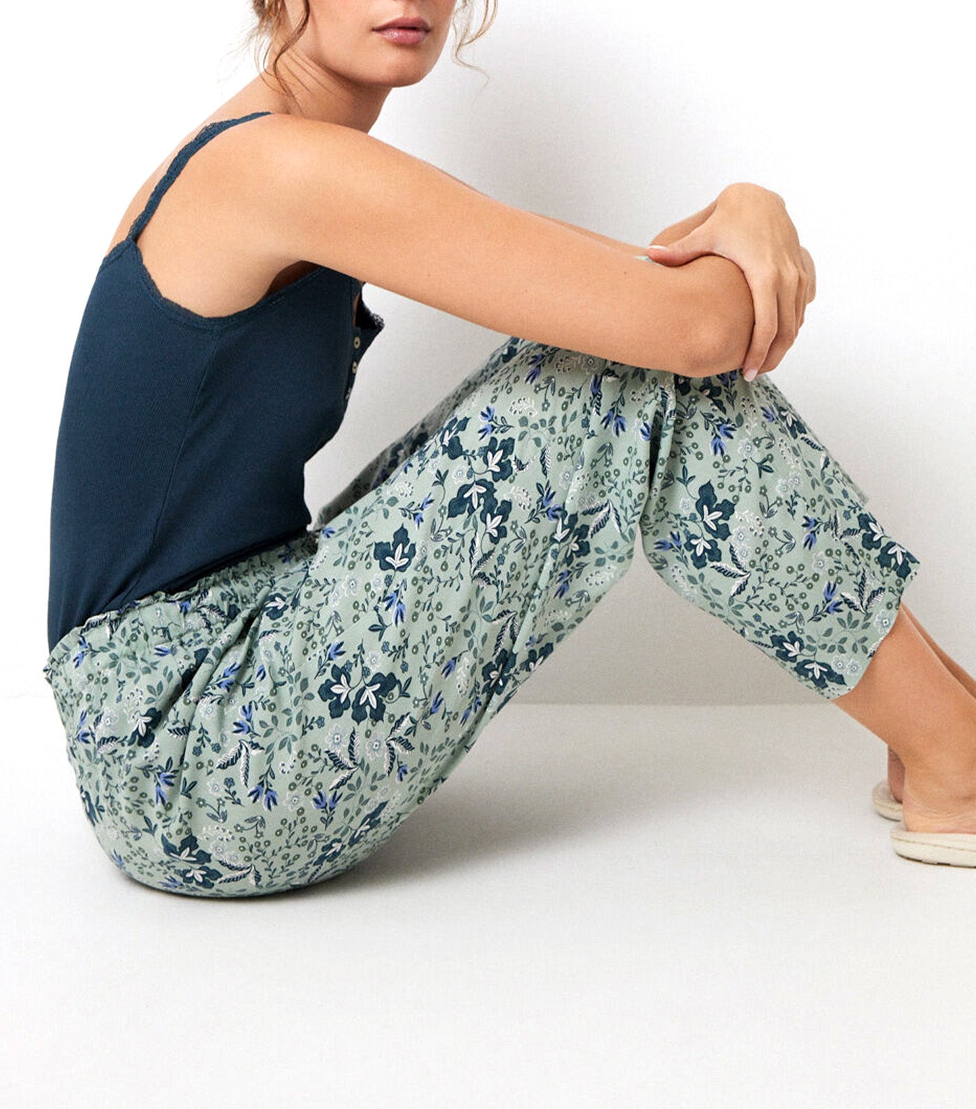 Viscose Trousers With Flower Print Green