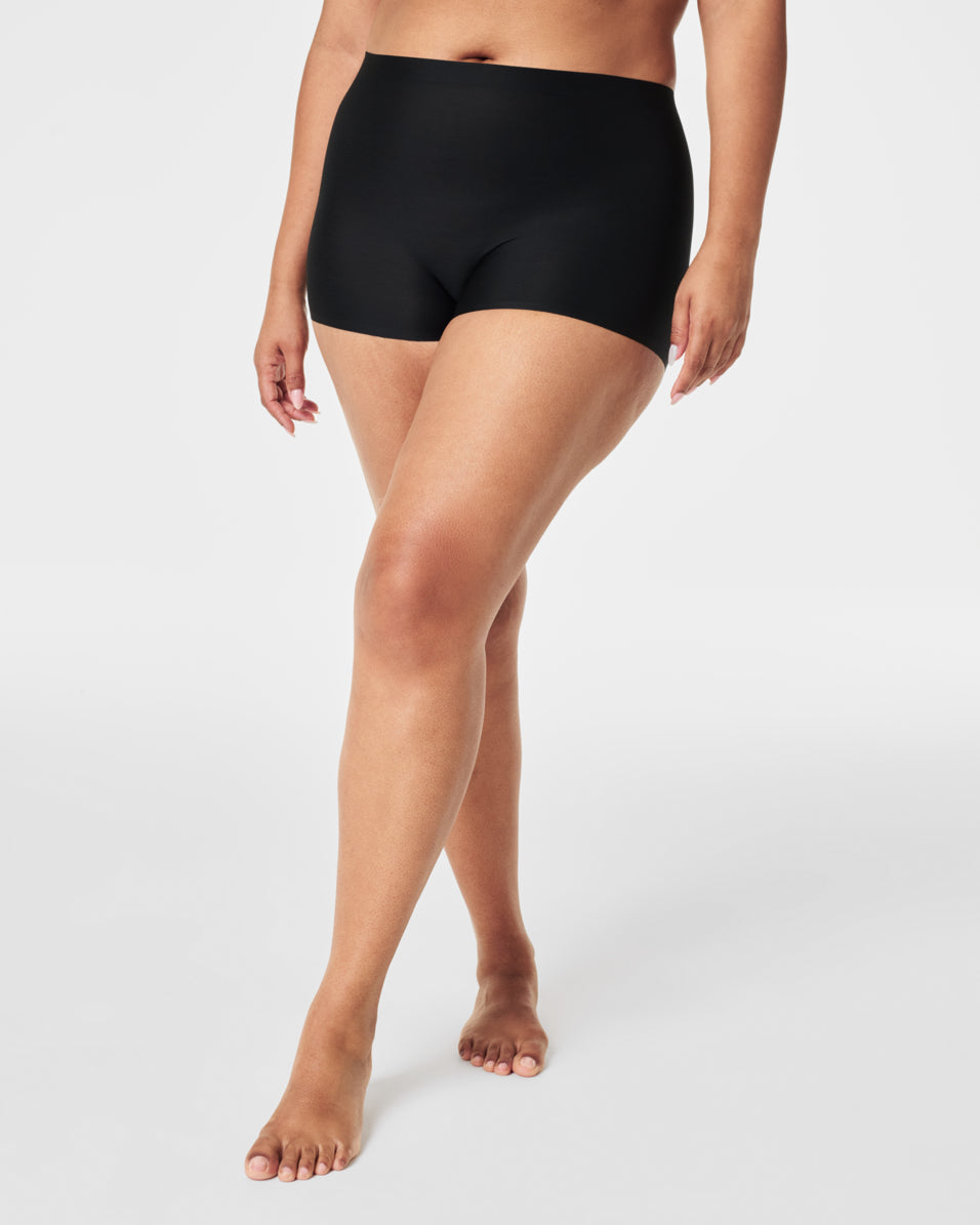 Sheer Control Shaping Boyshort Very Black