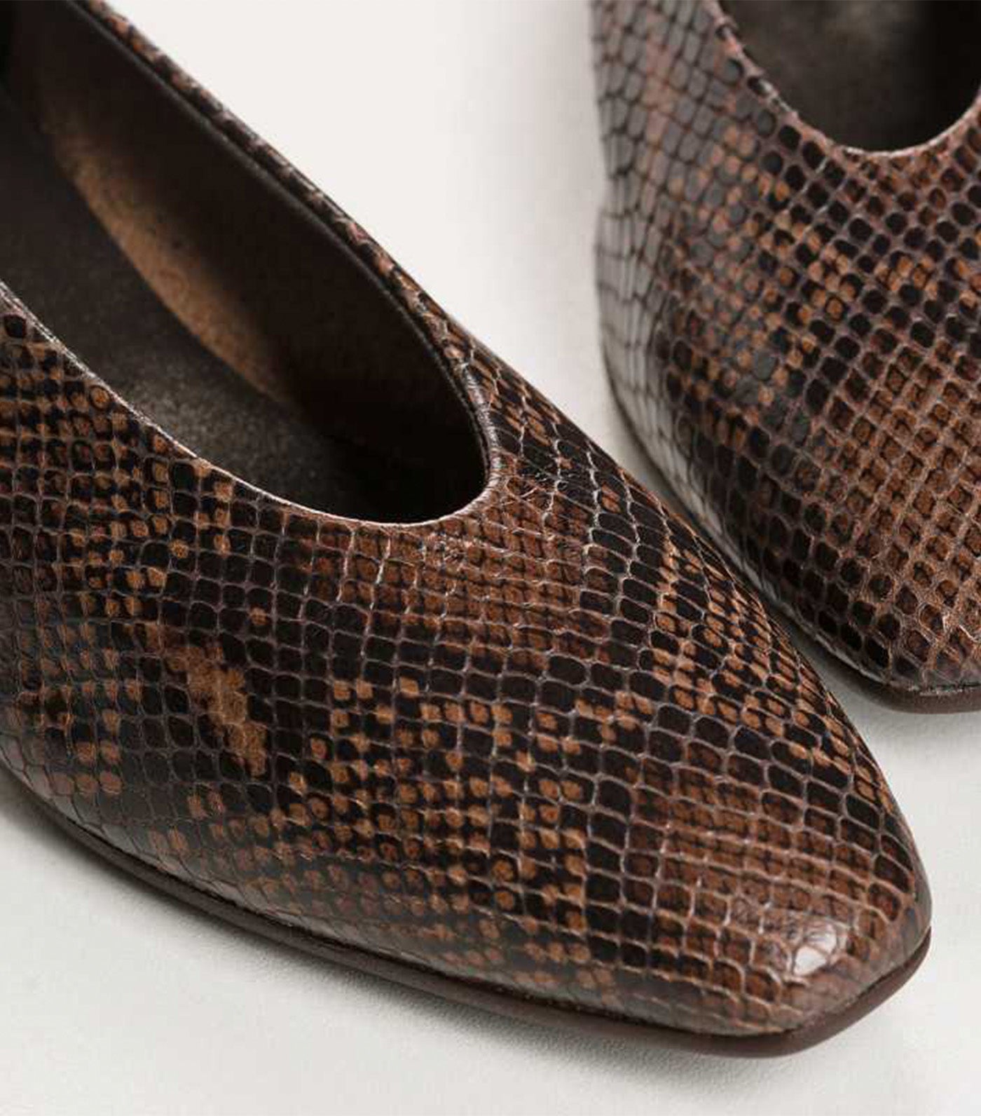 Reqins Favorite Heeled Ballerinas Python Brown