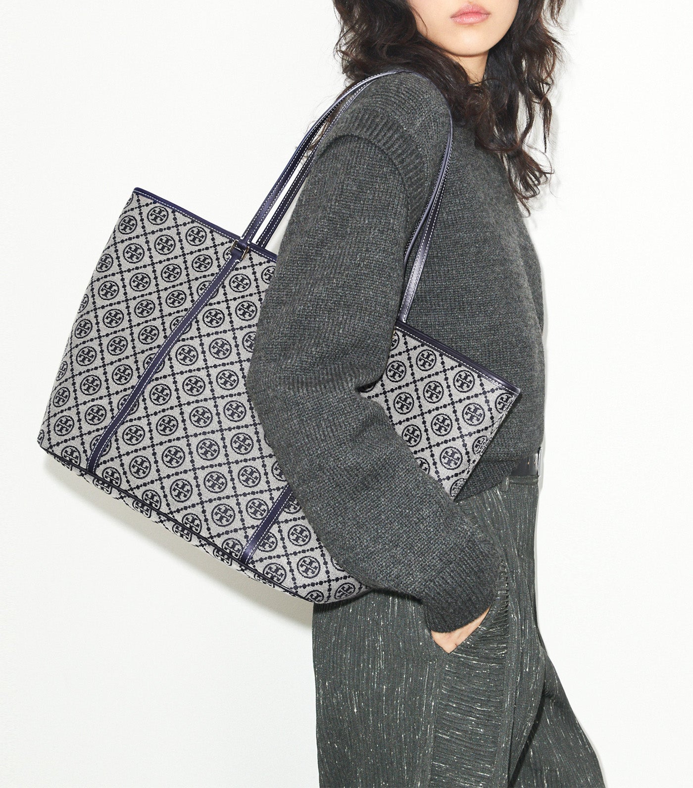 T Monogram Zip Tote Tory Navy
