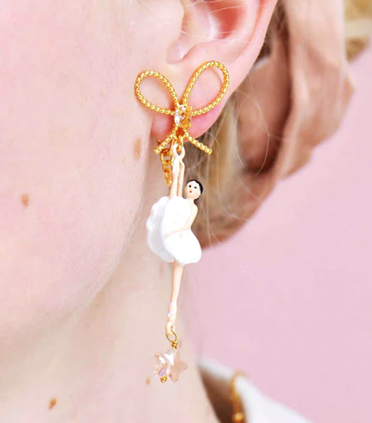 ◆[レネレイド]WHITE^BALLERINA^EARRINGS◆ Golden dancing Ballerina filigree hoop earrings