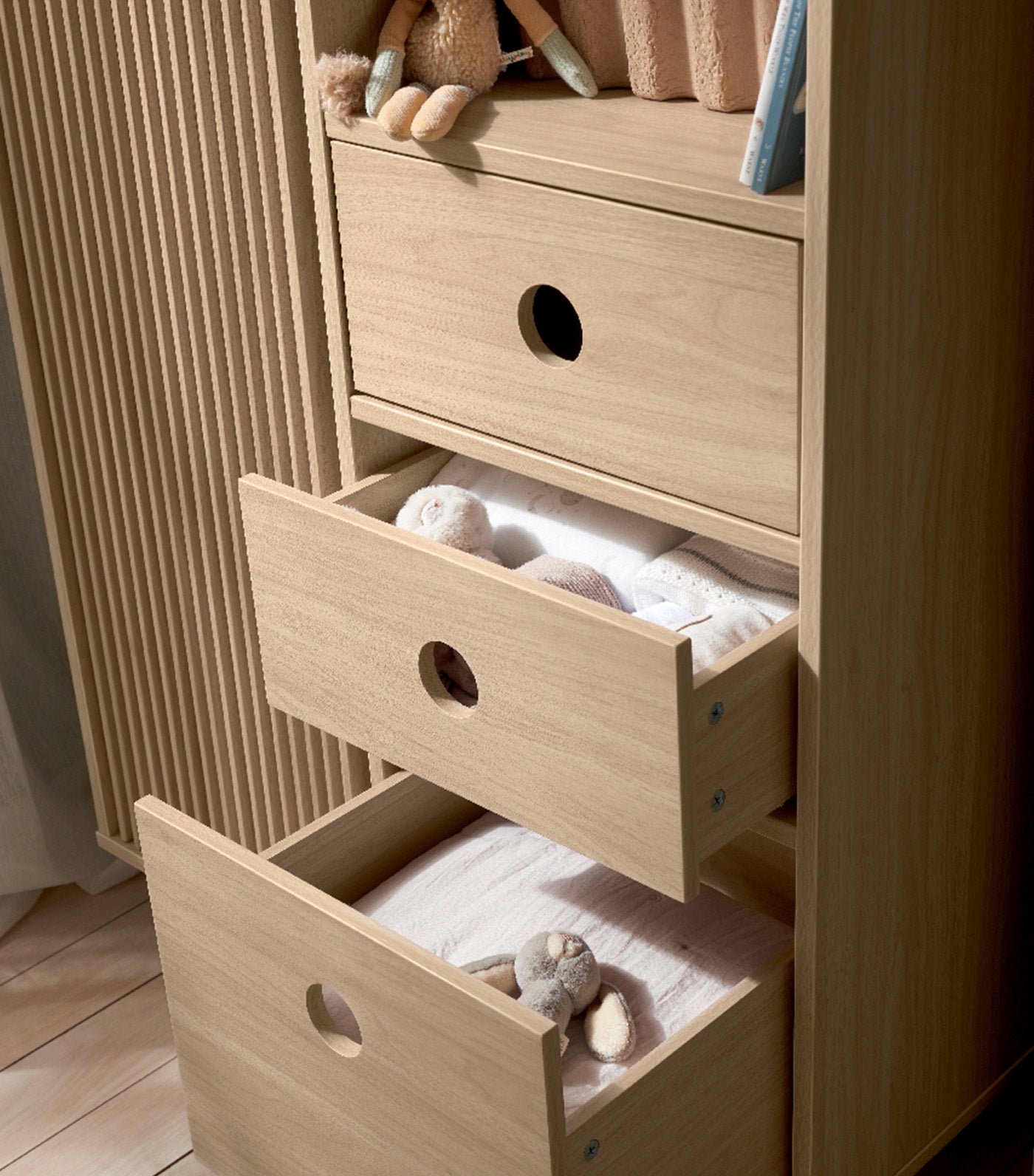 Oska Wardrobe Natural Oak