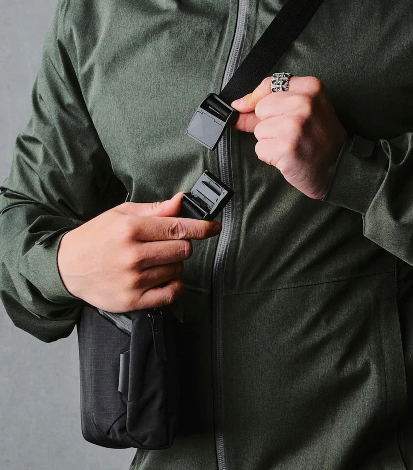 Flight Sling Black 200D