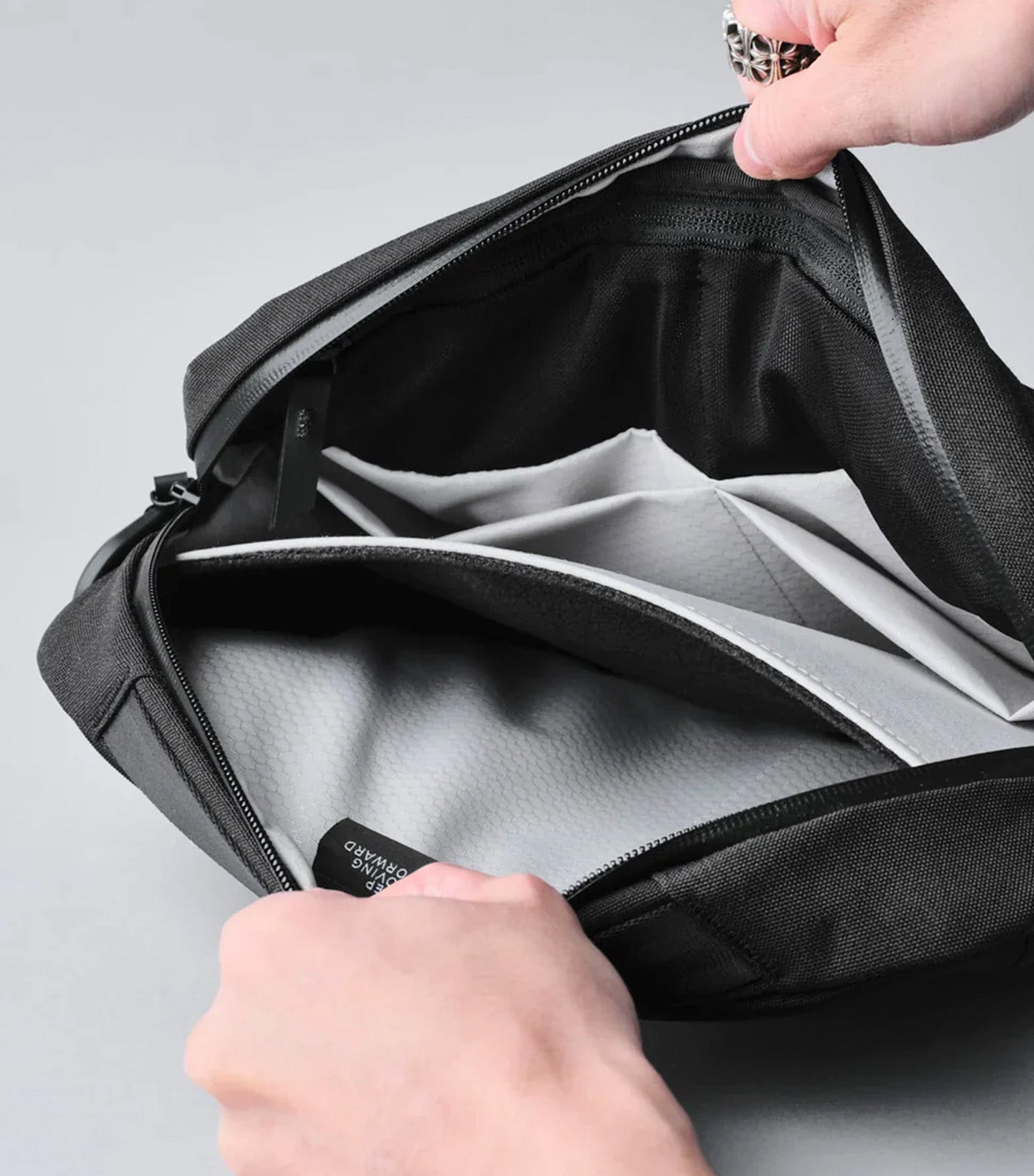 Go Sling Axoflux Black 600D