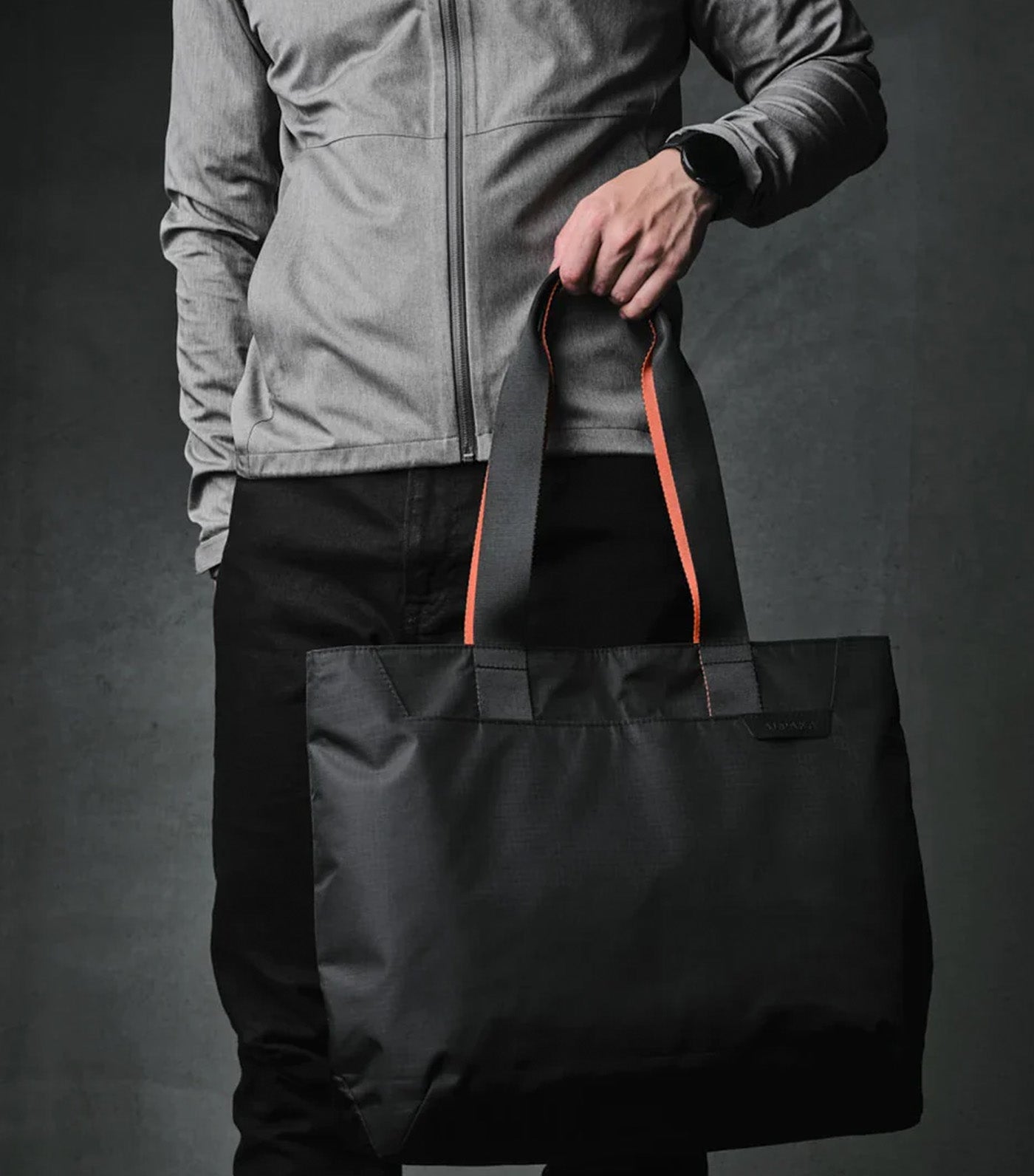 Elements Tote Black