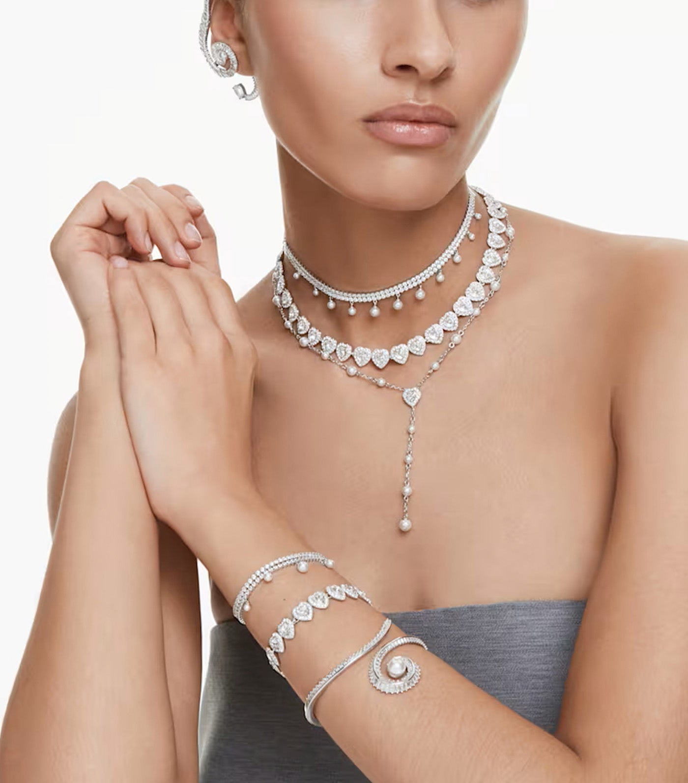 Ariana Grande x Swarovski Bracelet Crystal Pearl, Round Cut, Rhodium-Plated White